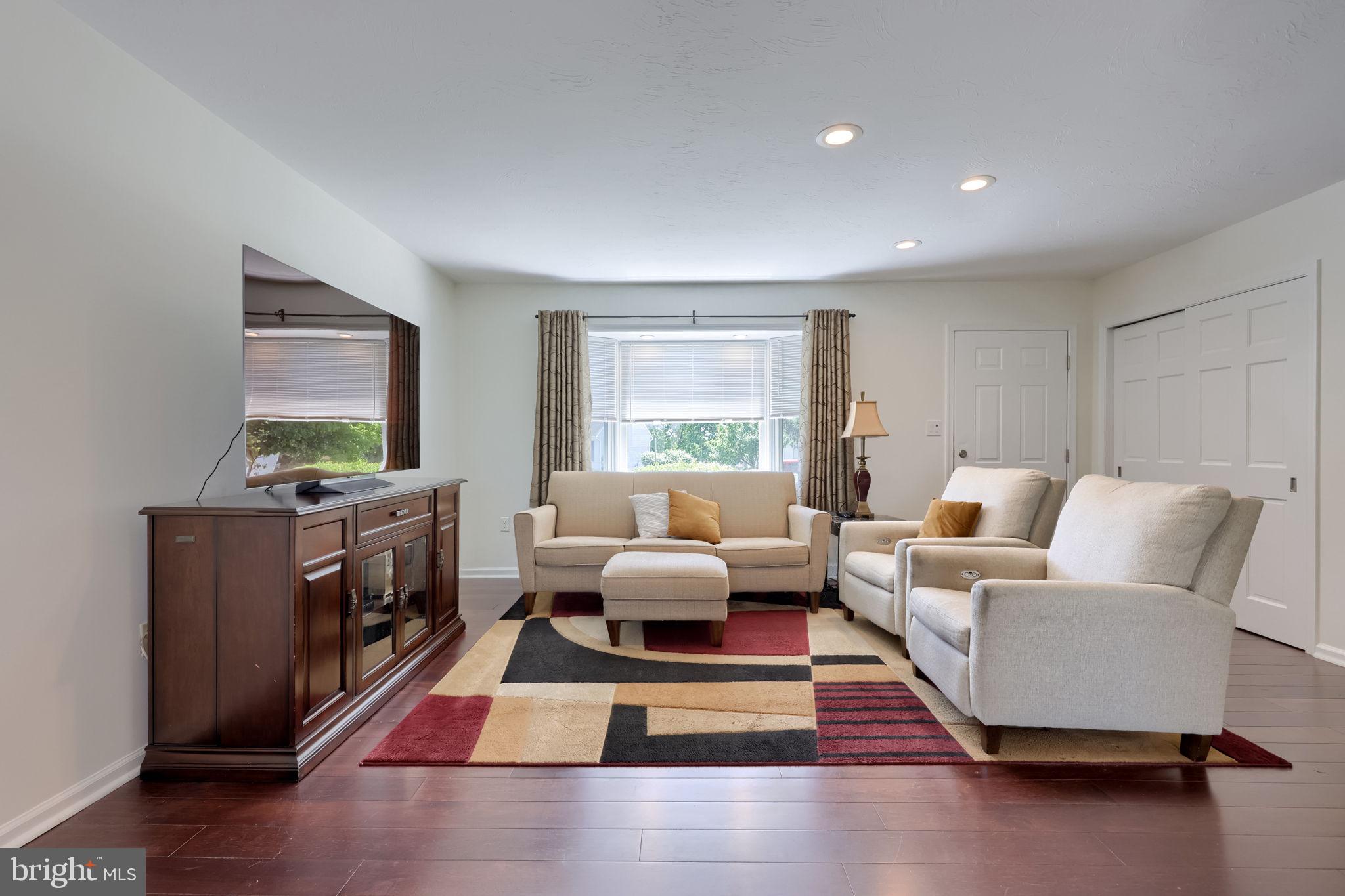 WEST EARL HEIGHTS - Residential