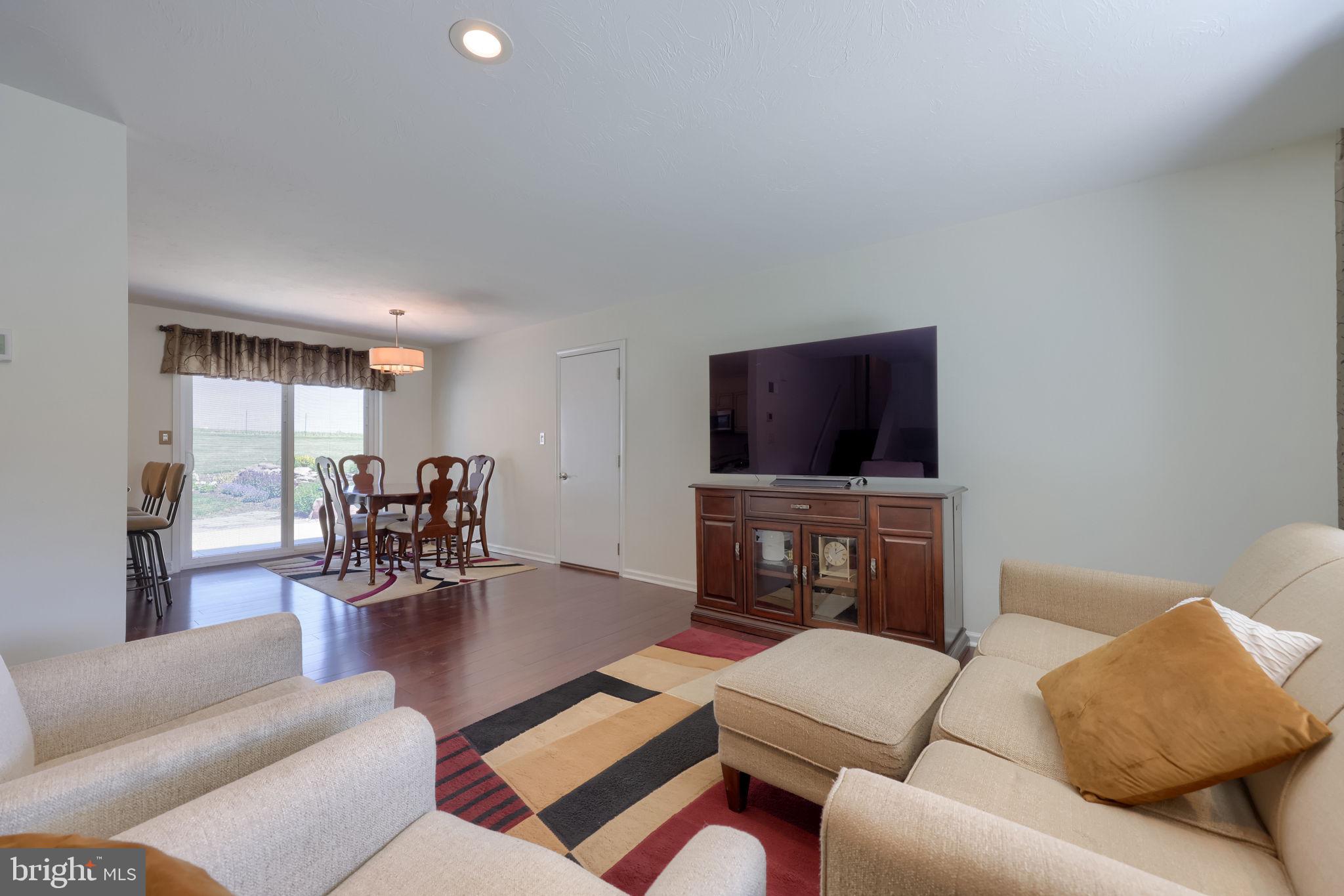 WEST EARL HEIGHTS - Residential