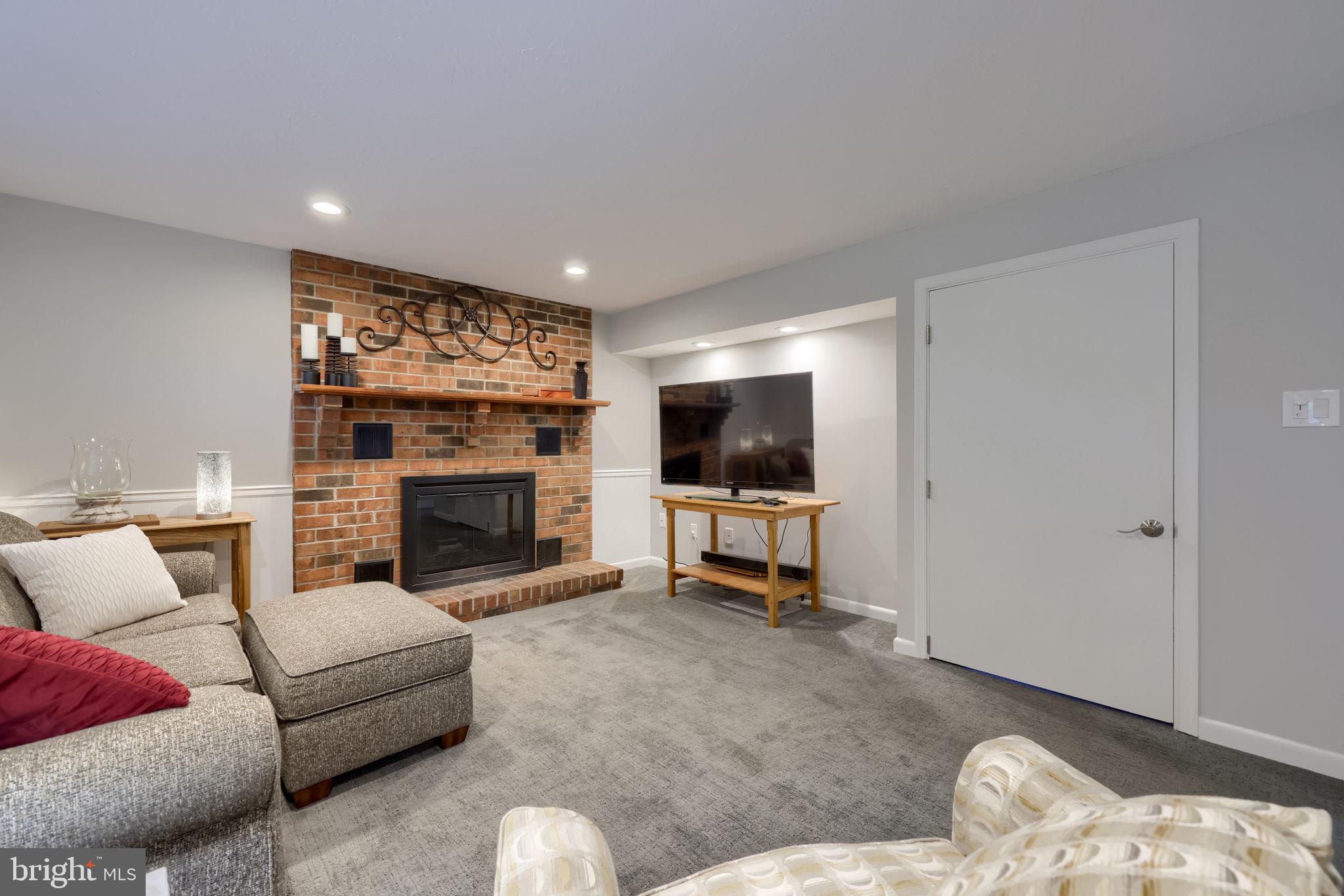WEST EARL HEIGHTS - Residential