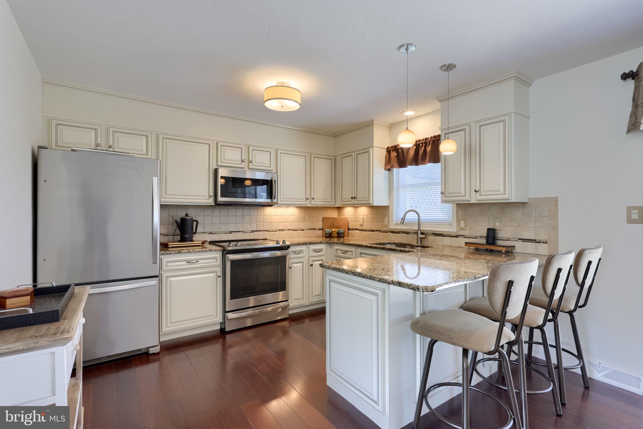 WEST EARL HEIGHTS - Residential