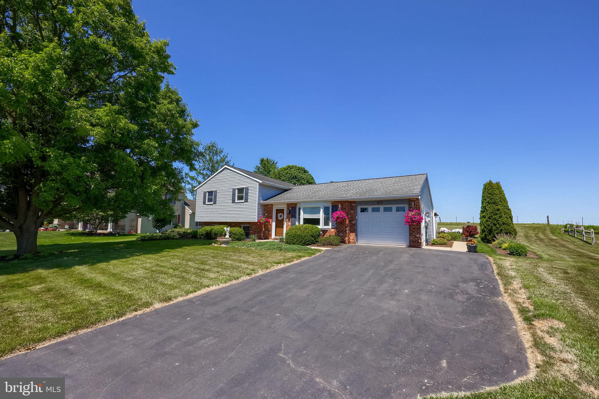 WEST EARL HEIGHTS - Residential