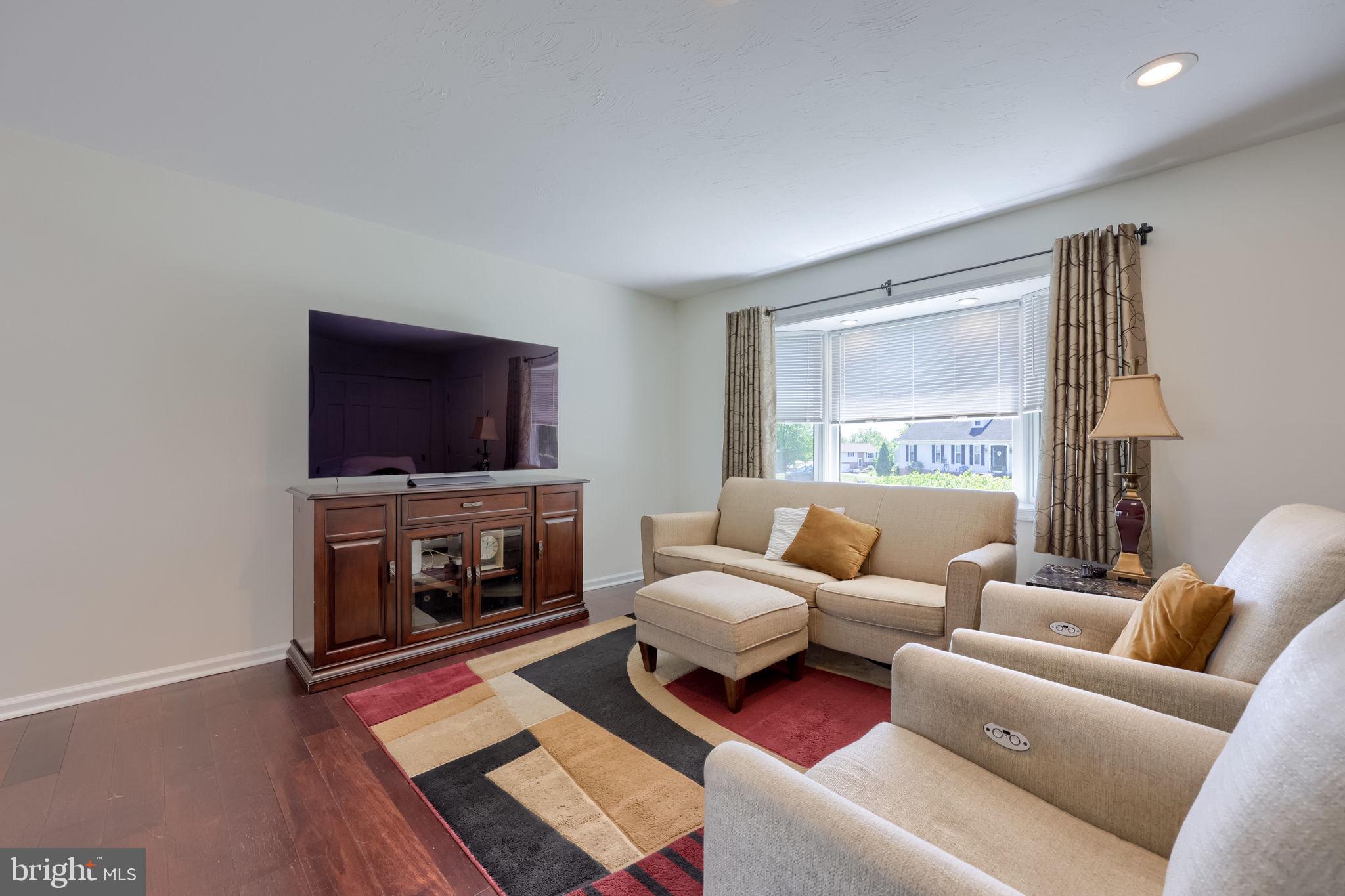 WEST EARL HEIGHTS - Residential