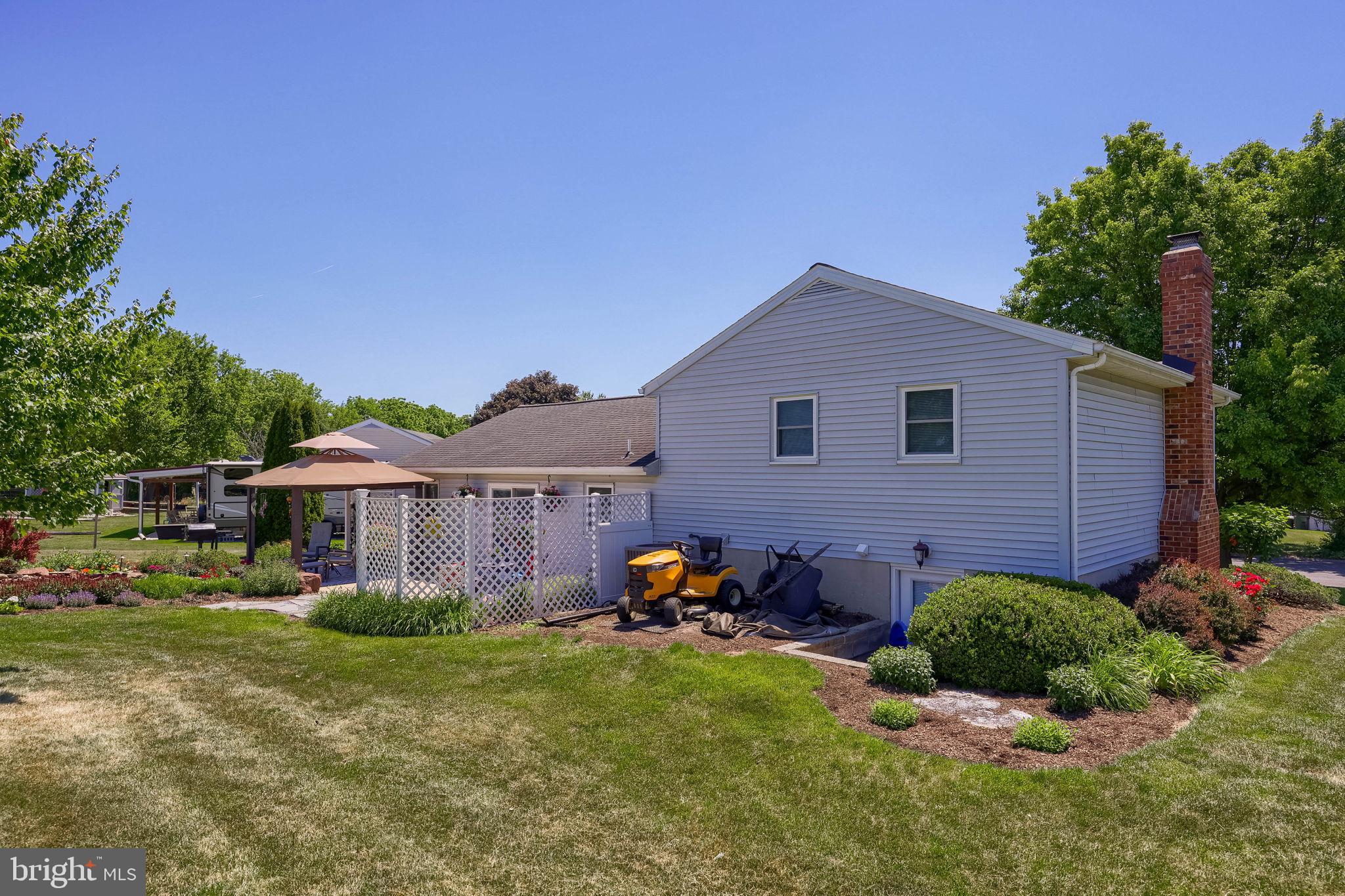 WEST EARL HEIGHTS - Residential