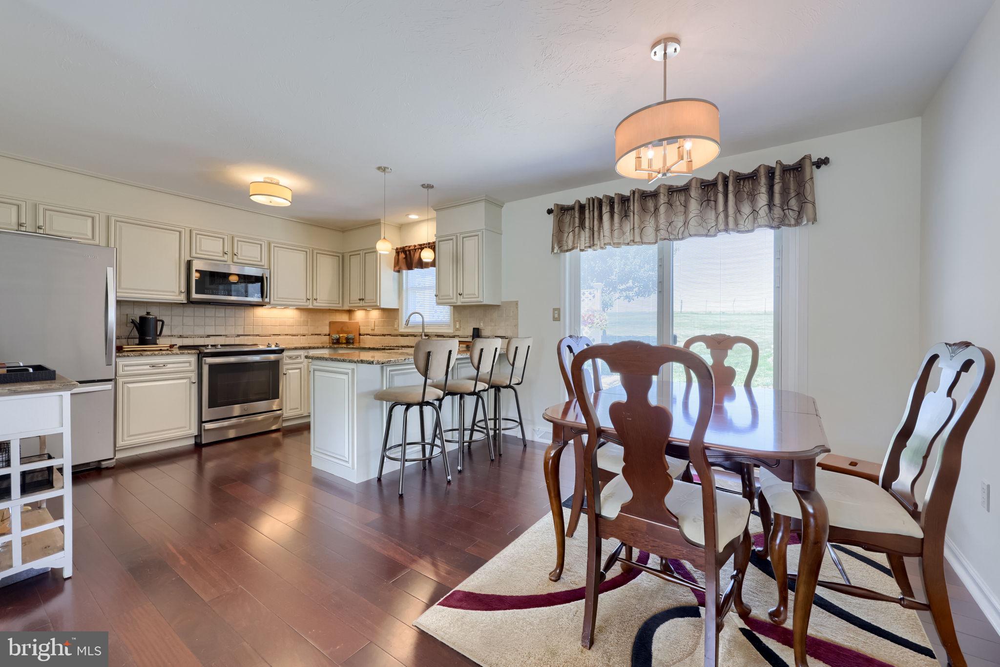 WEST EARL HEIGHTS - Residential