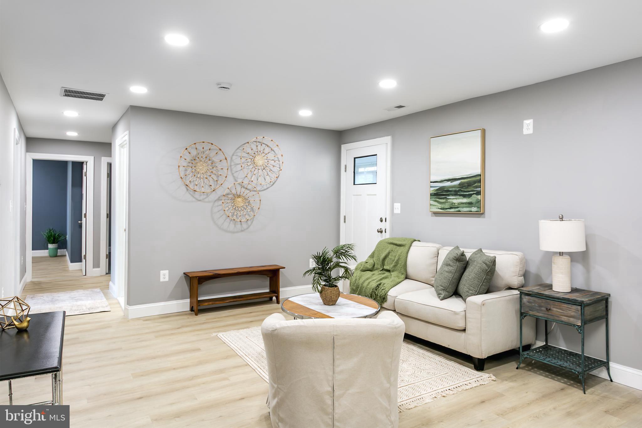 MARLYSHIRE - Residential