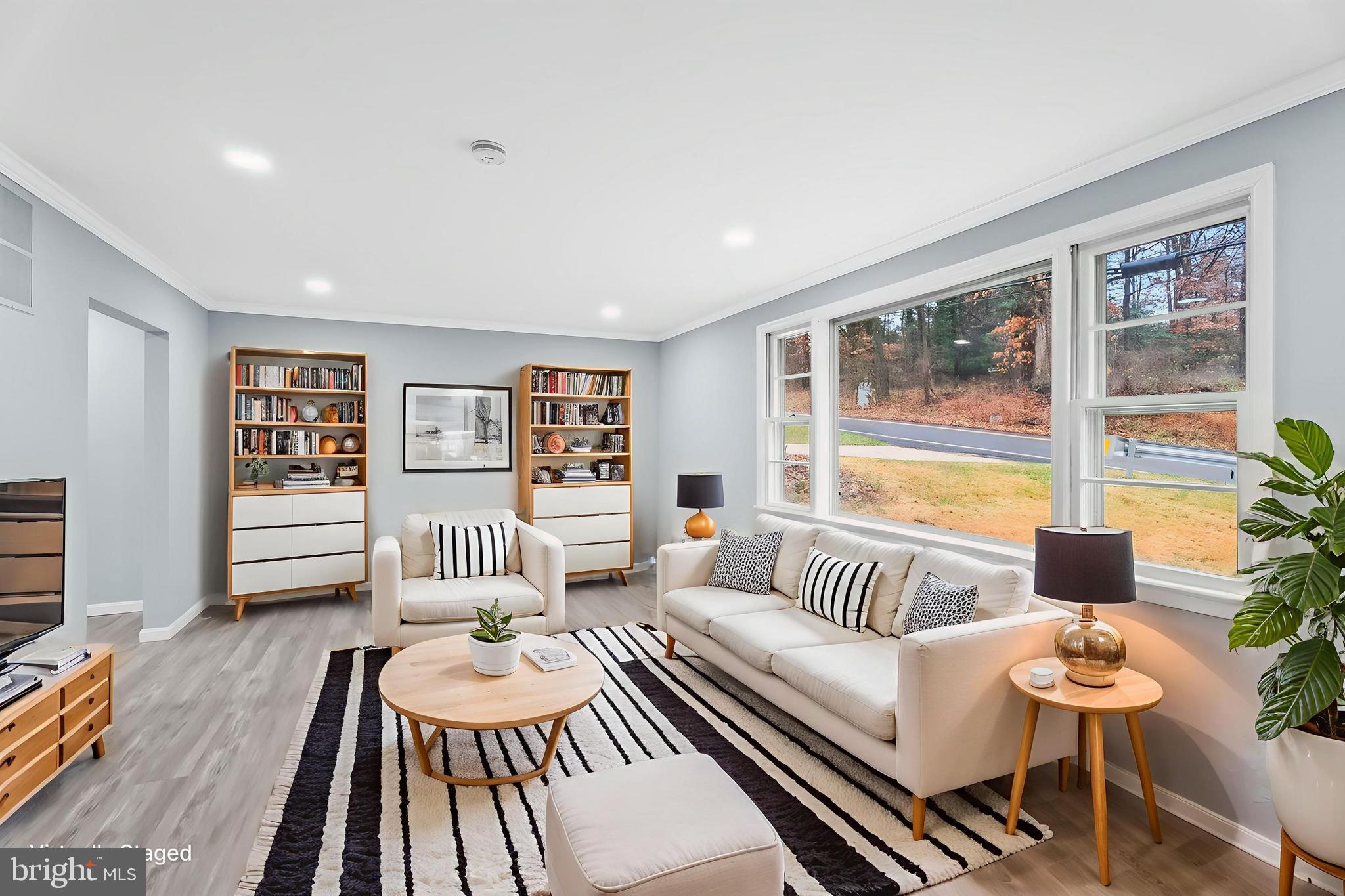 BROADVIEW - Residential