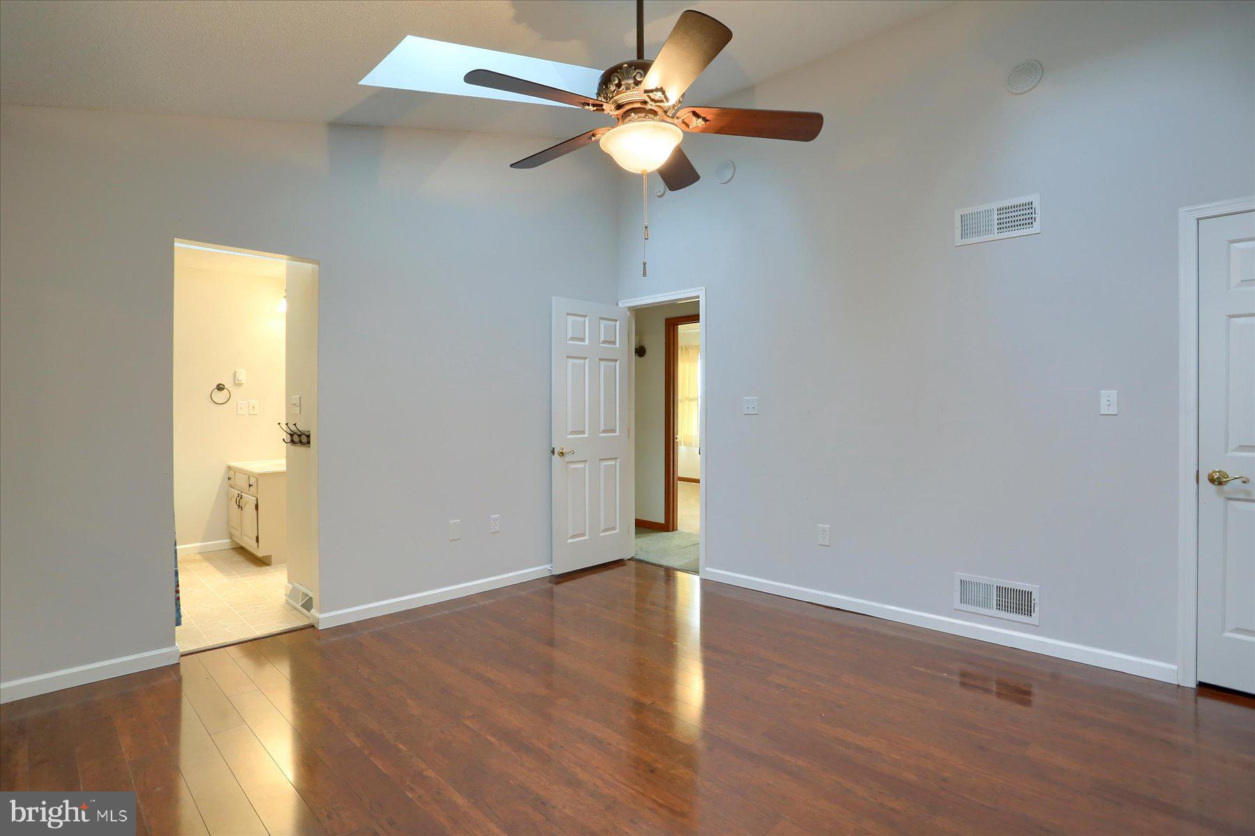 MOUNTAIN VIEW ESTATES - Residential
