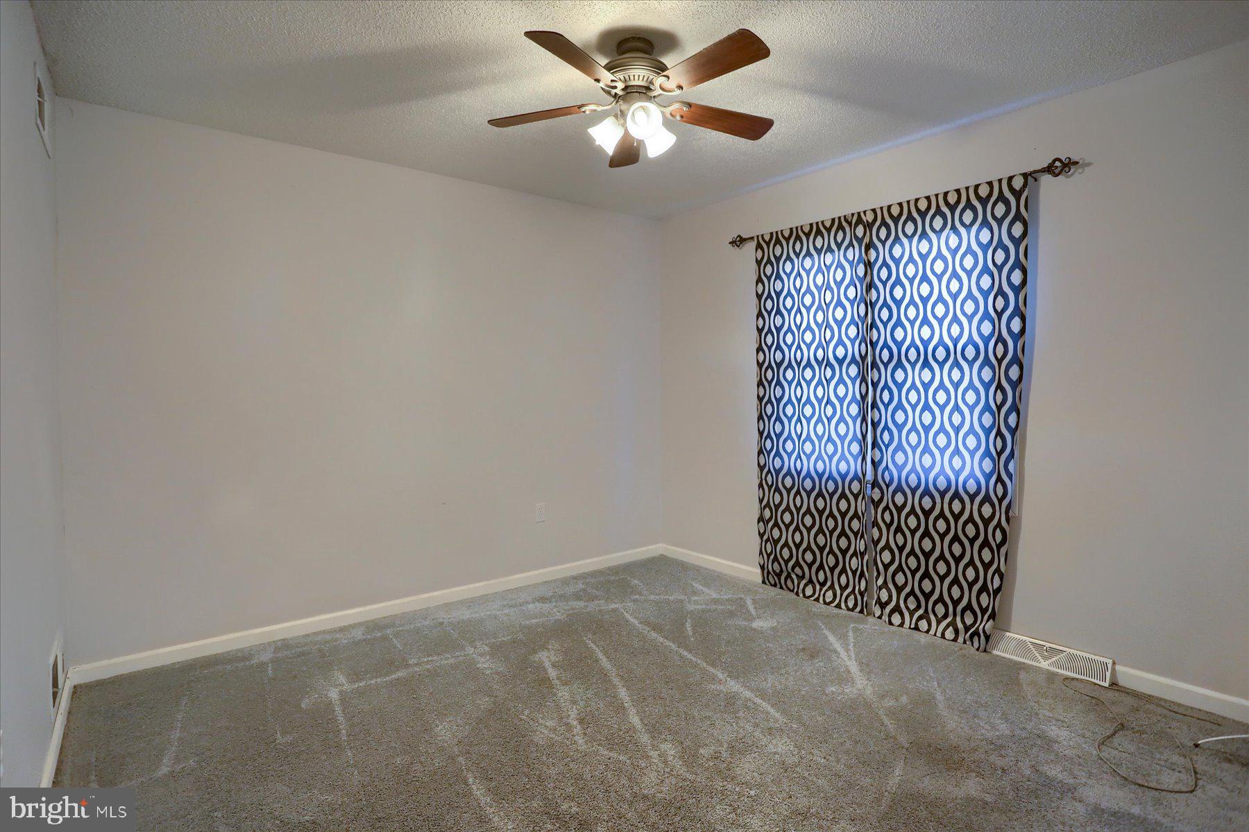 MOUNTAIN VIEW ESTATES - Residential