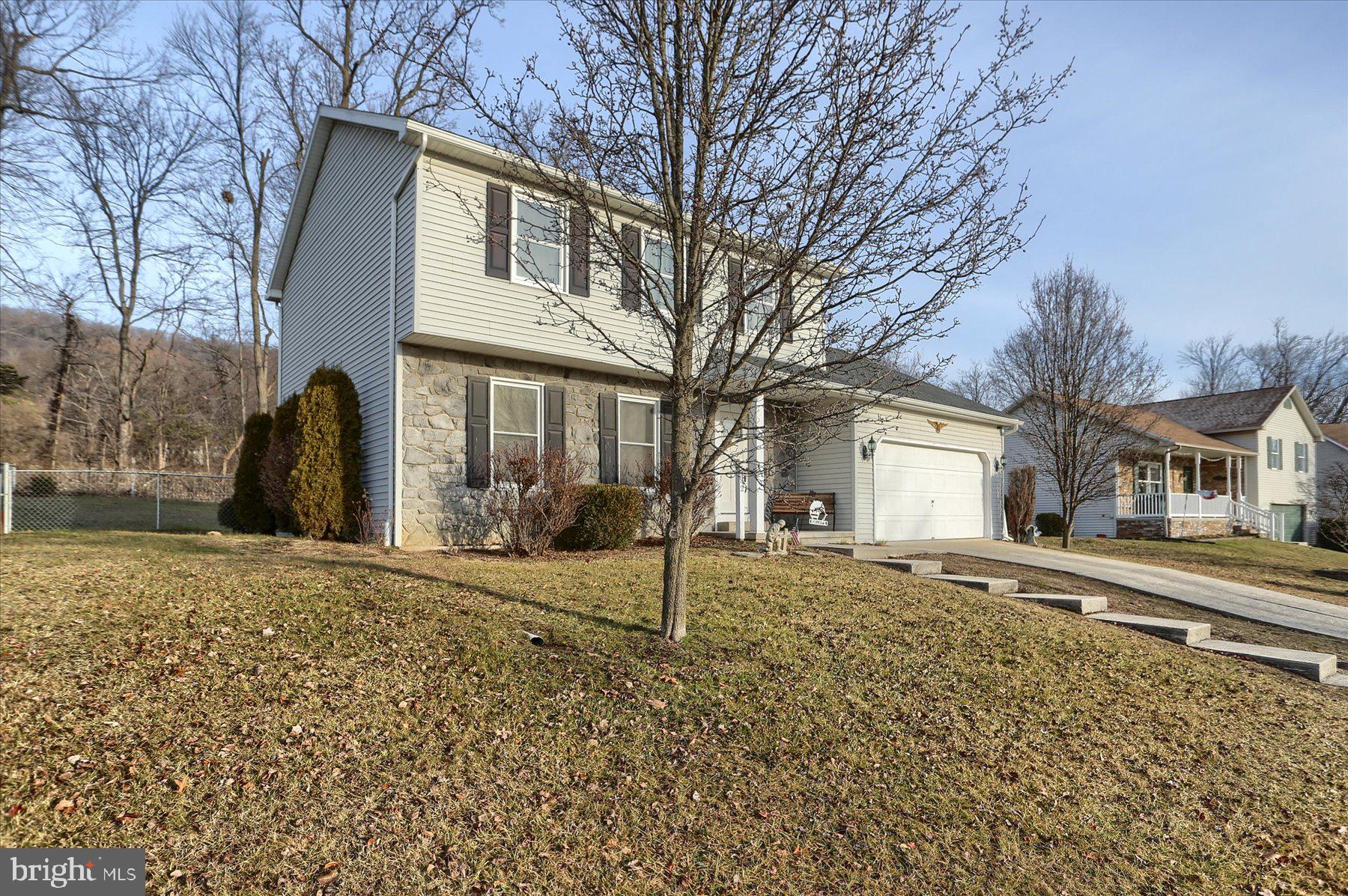 MOUNTAIN VIEW ESTATES - Residential