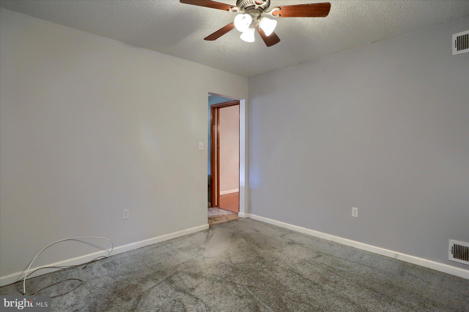 MOUNTAIN VIEW ESTATES - Residential