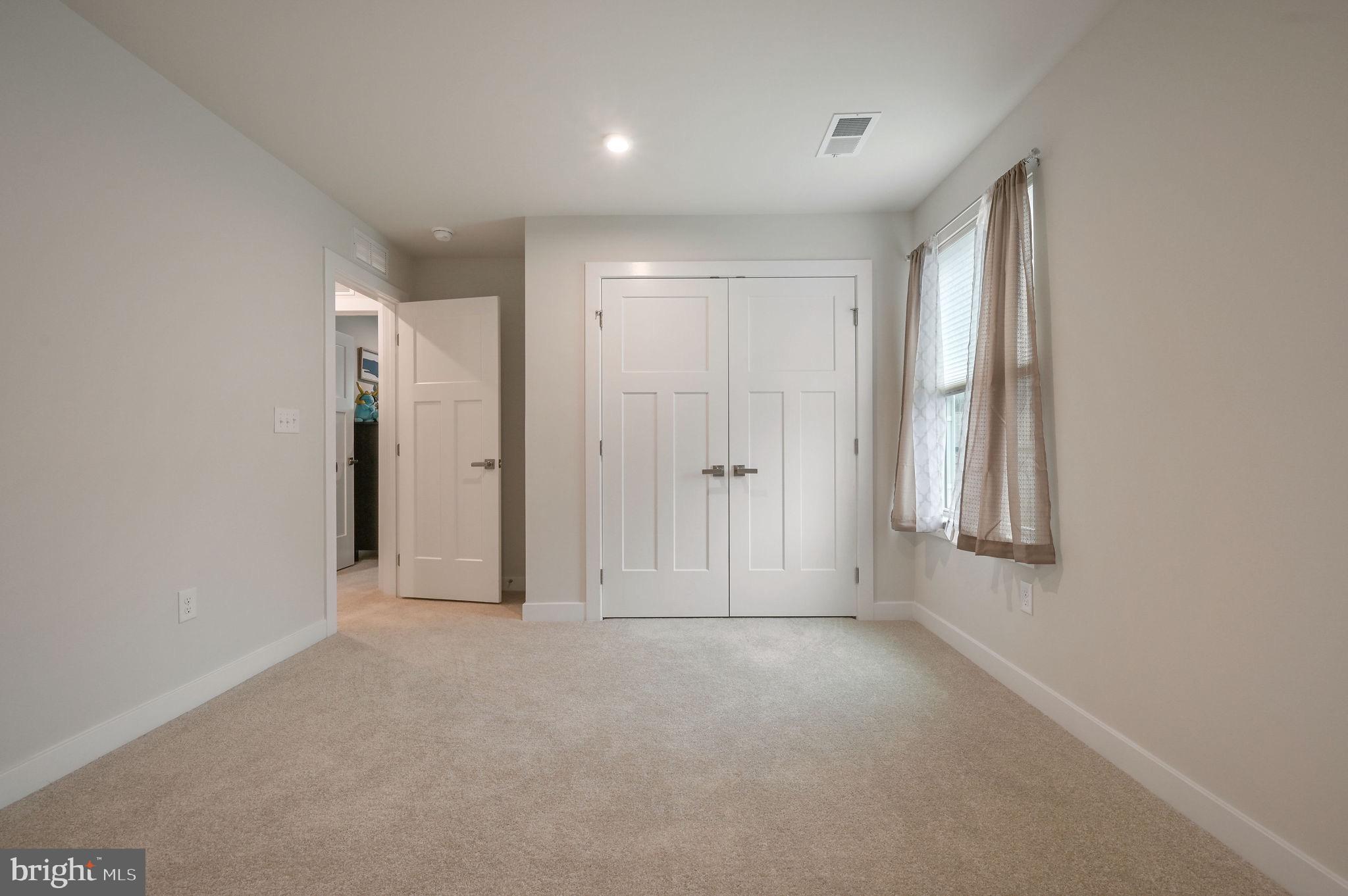 AZALEA WOODS - Residential