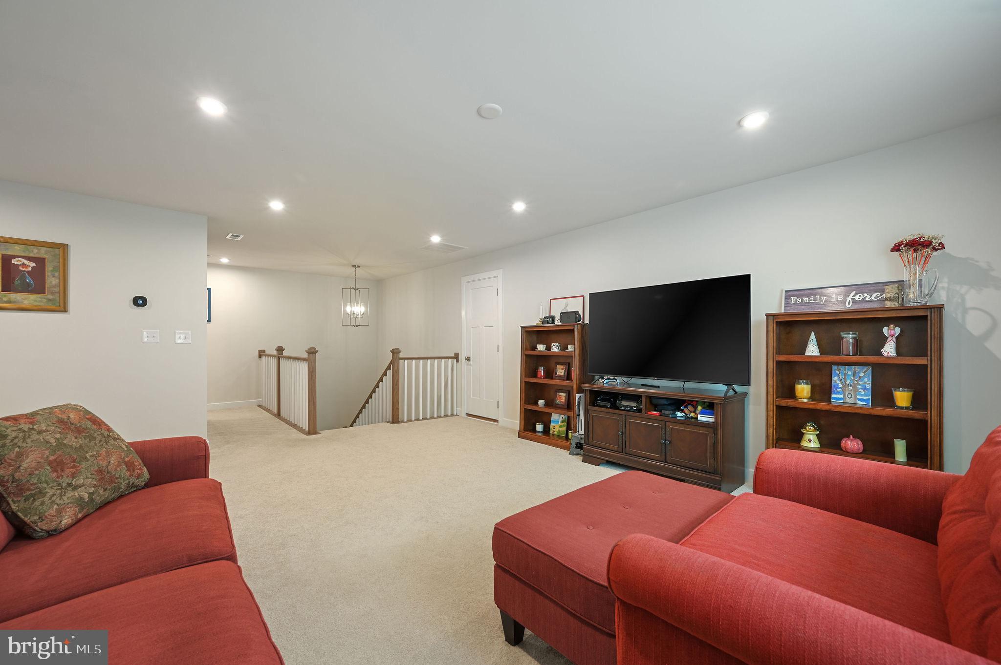 AZALEA WOODS - Residential