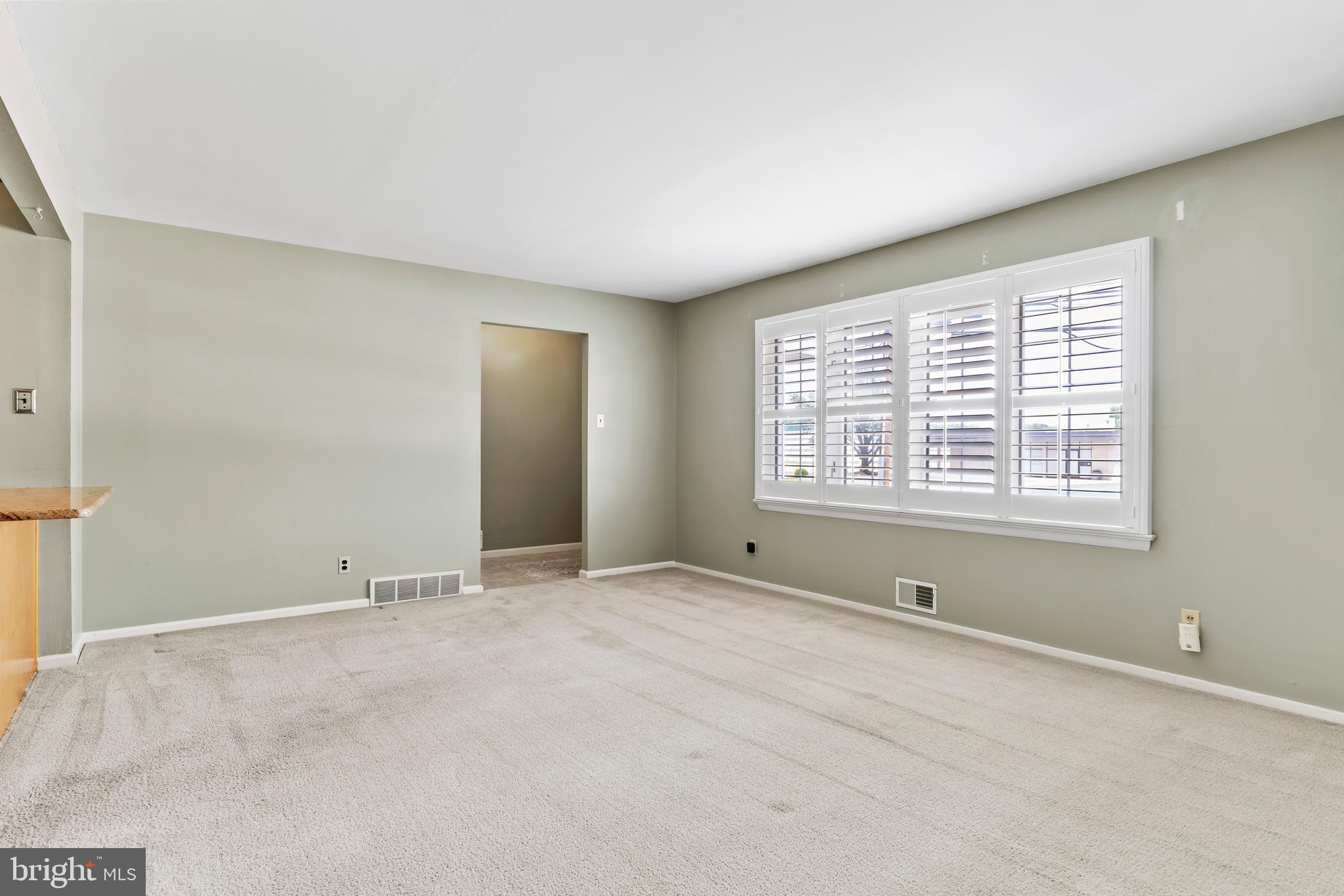 ROSSMOYNE MANOR - Residential