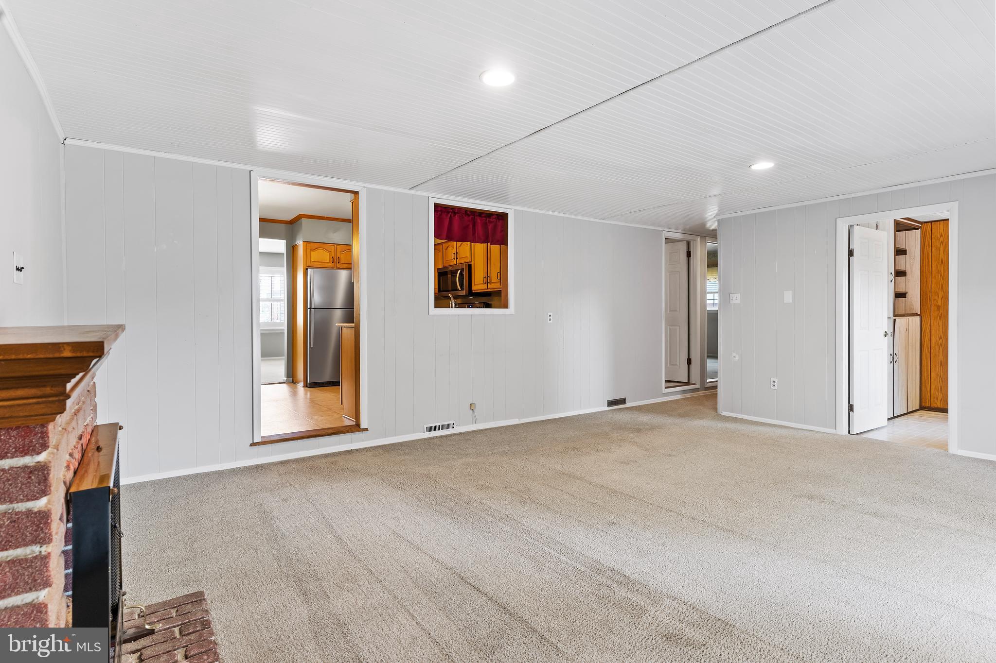 ROSSMOYNE MANOR - Residential