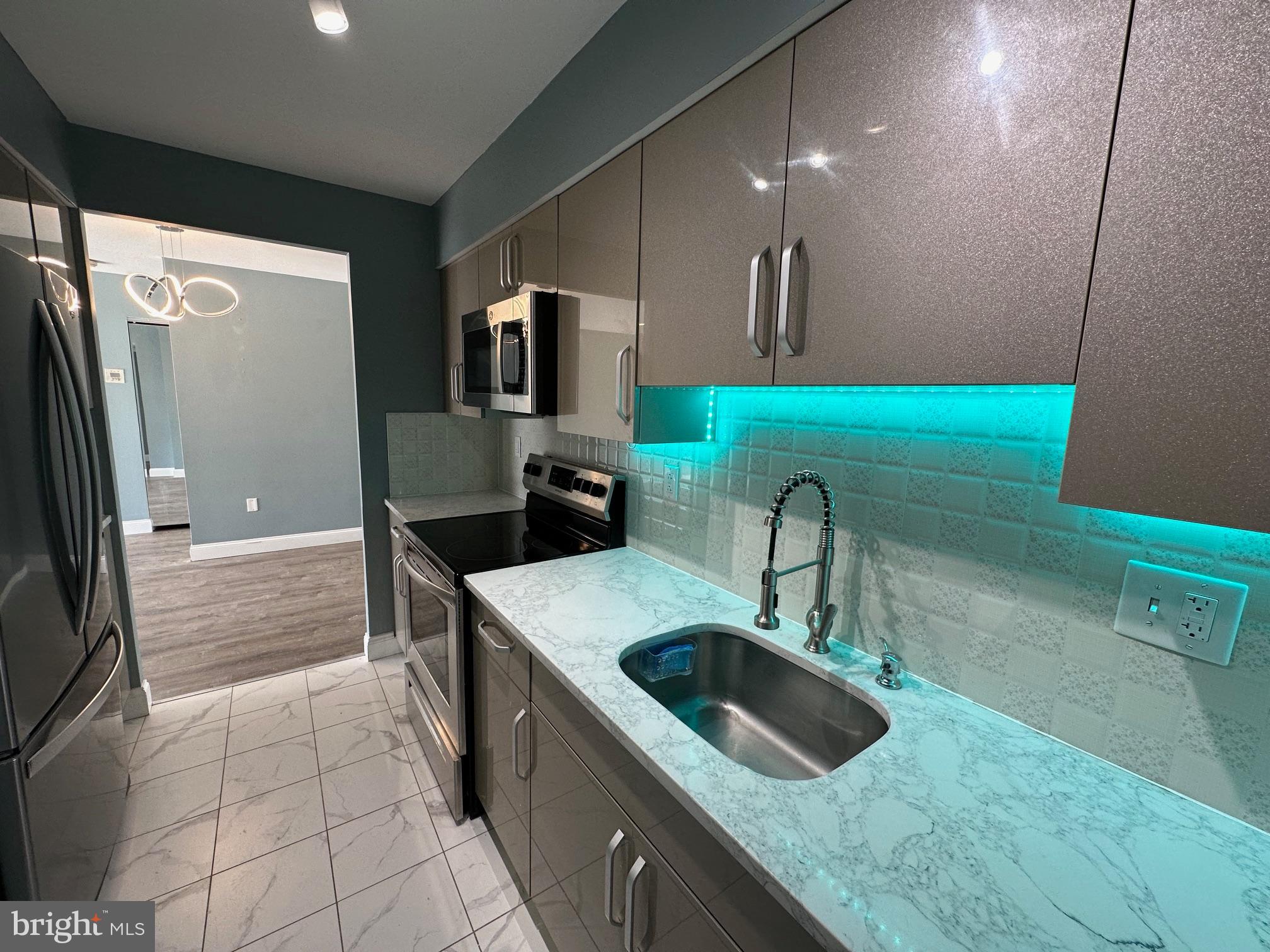 RHAWNHURST - Residential