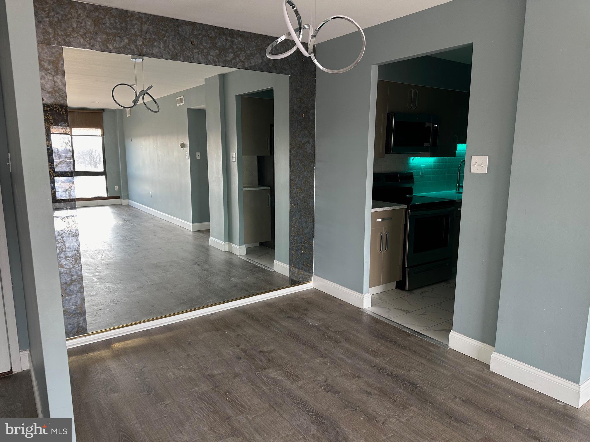 RHAWNHURST - Residential