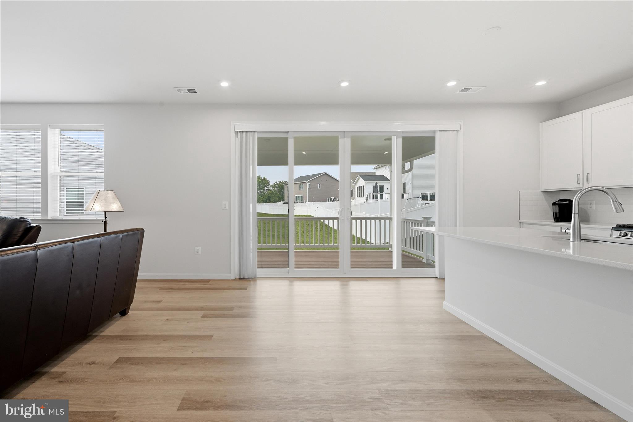 RAVEN OAKS - Residential