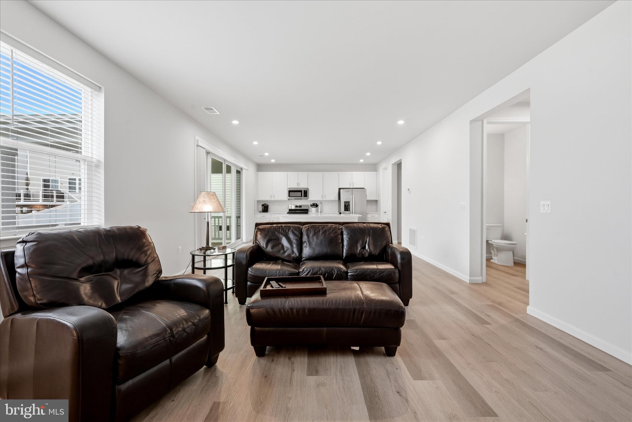RAVEN OAKS - Residential