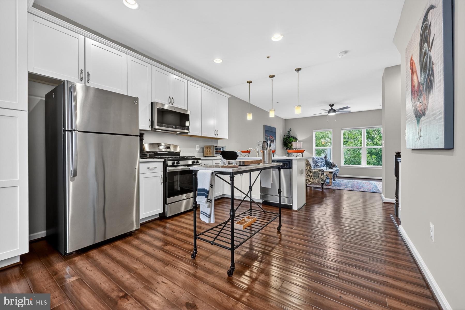 ADMIRALS SQUARE - Residential