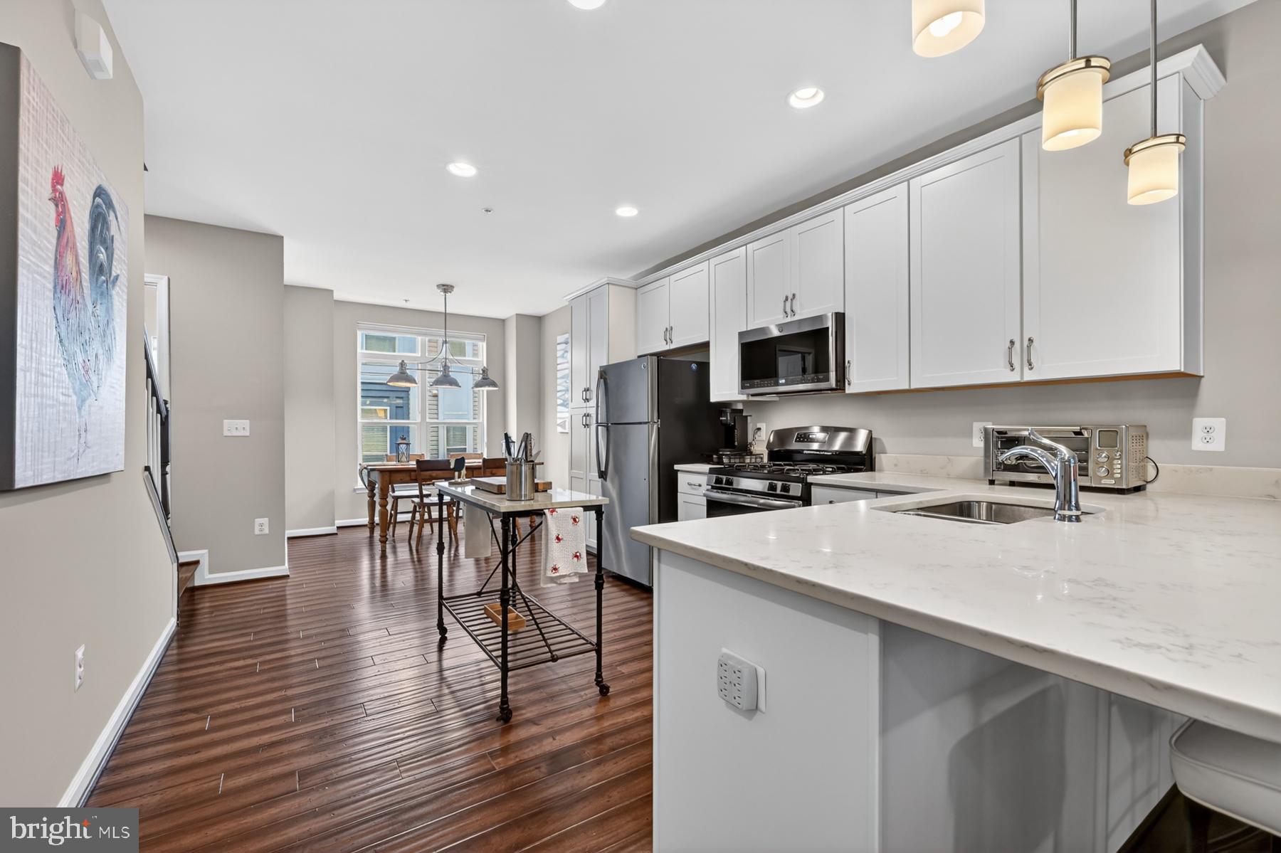 ADMIRALS SQUARE - Residential