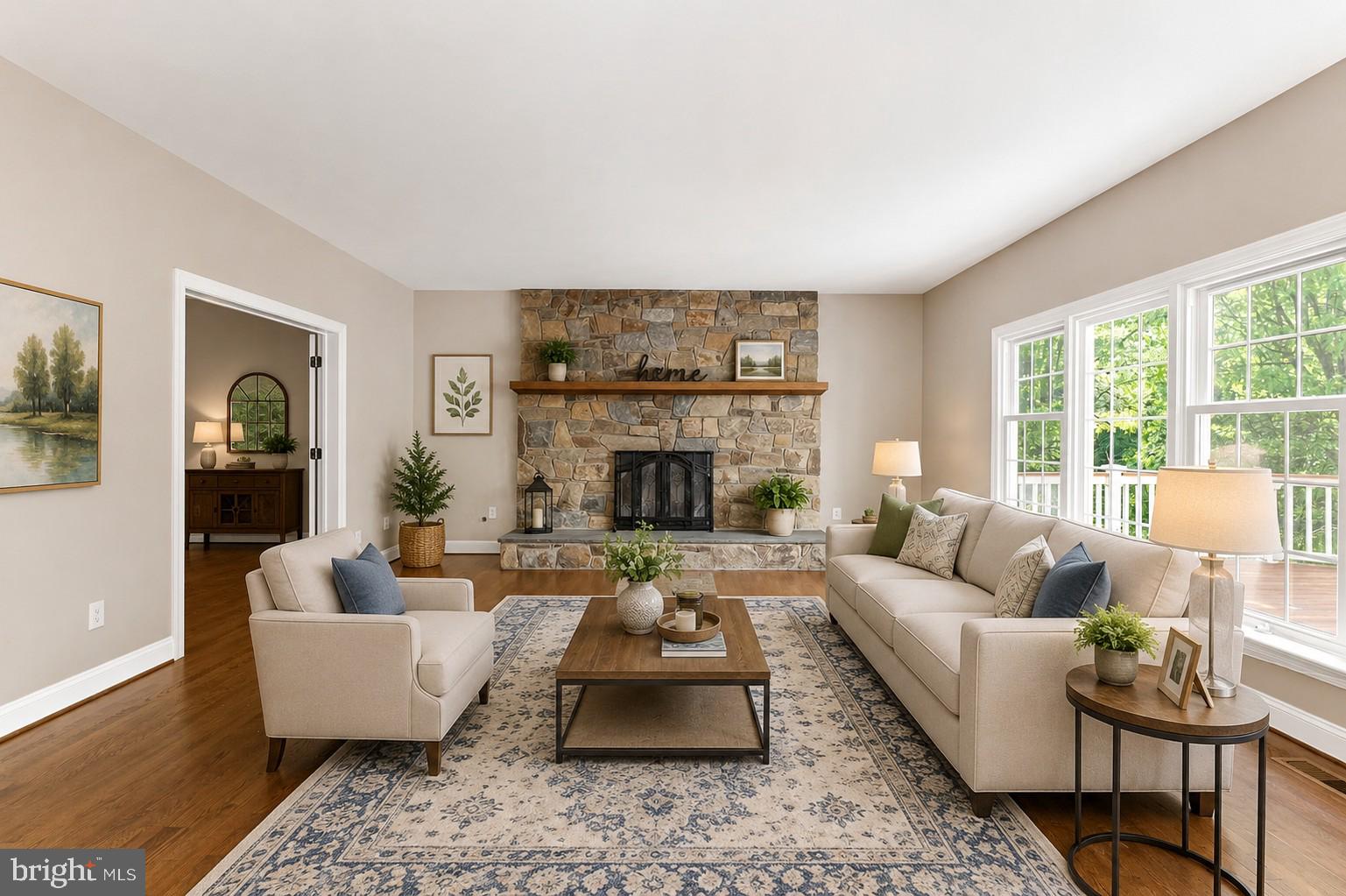 SHELTER LAKES - Residential