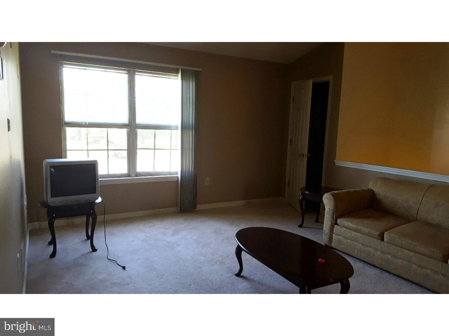 SEVEN OAKS - Residential