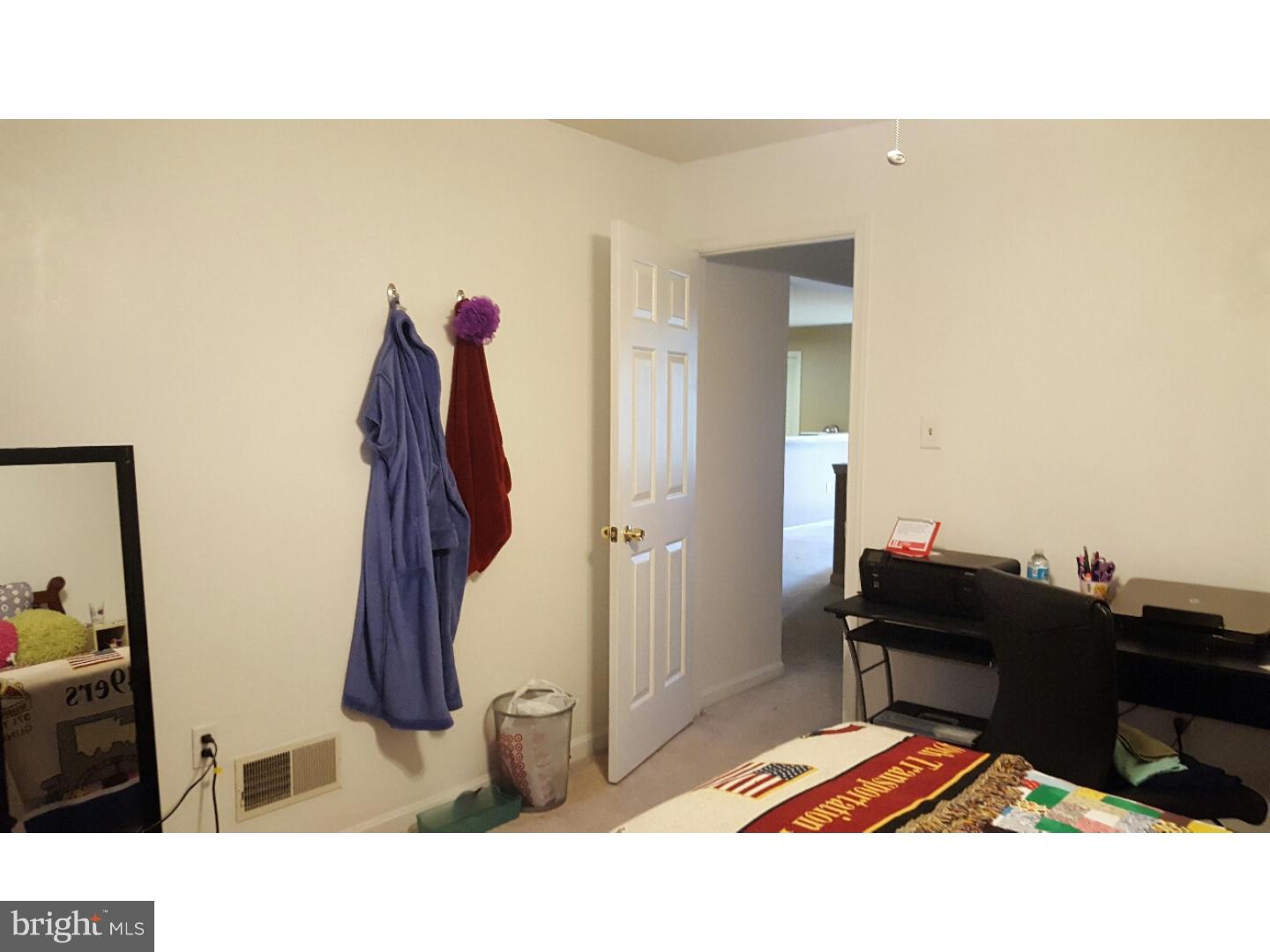 SEVEN OAKS - Residential