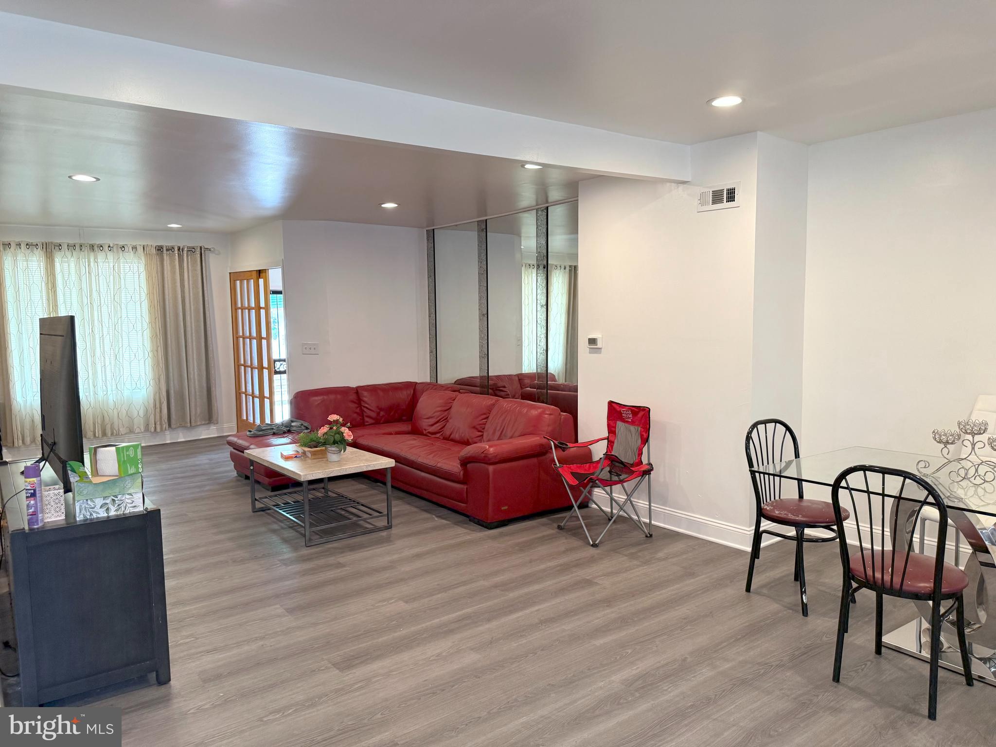 GRAYS FERRY - Residential