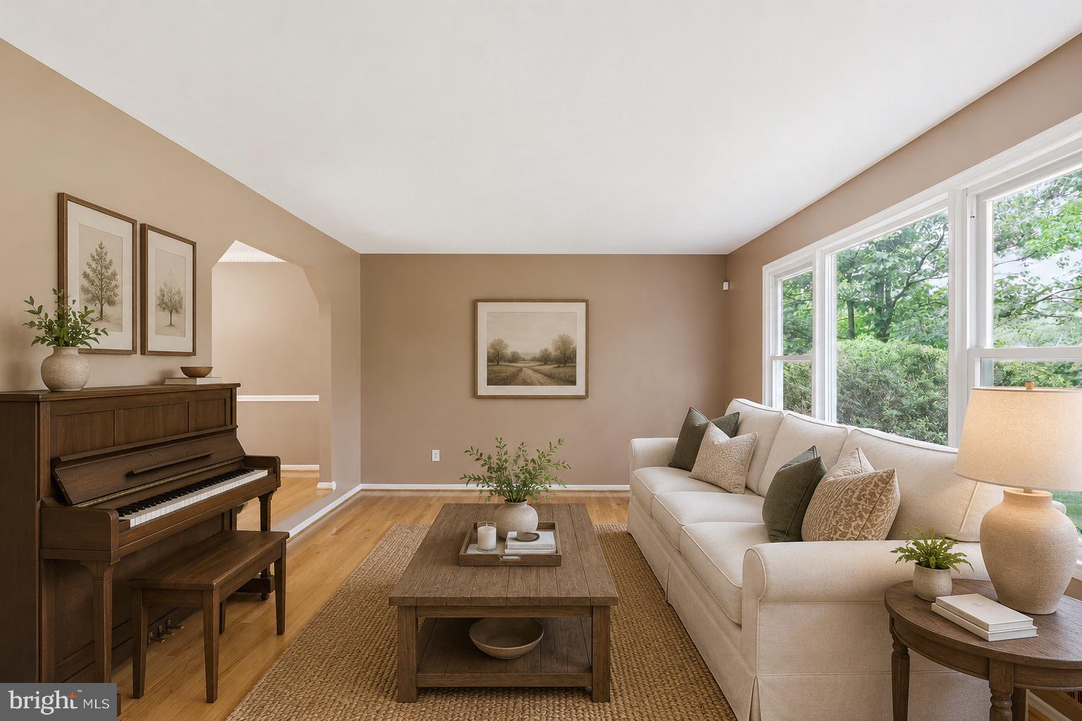 HOLLY KNOLL - Residential