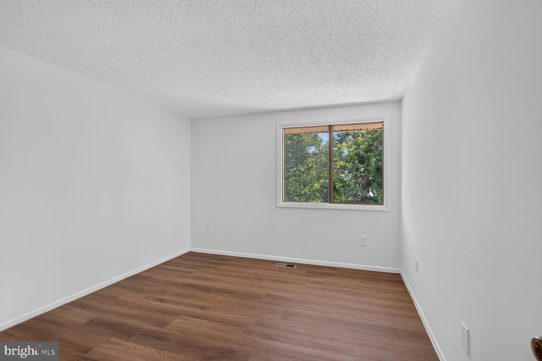 SUGARLAND RUN - Residential