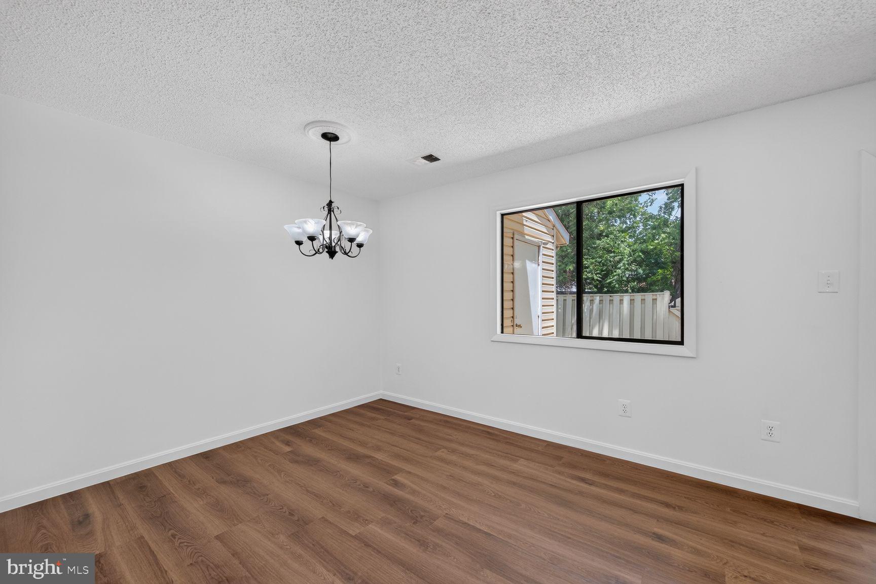 SUGARLAND RUN - Residential