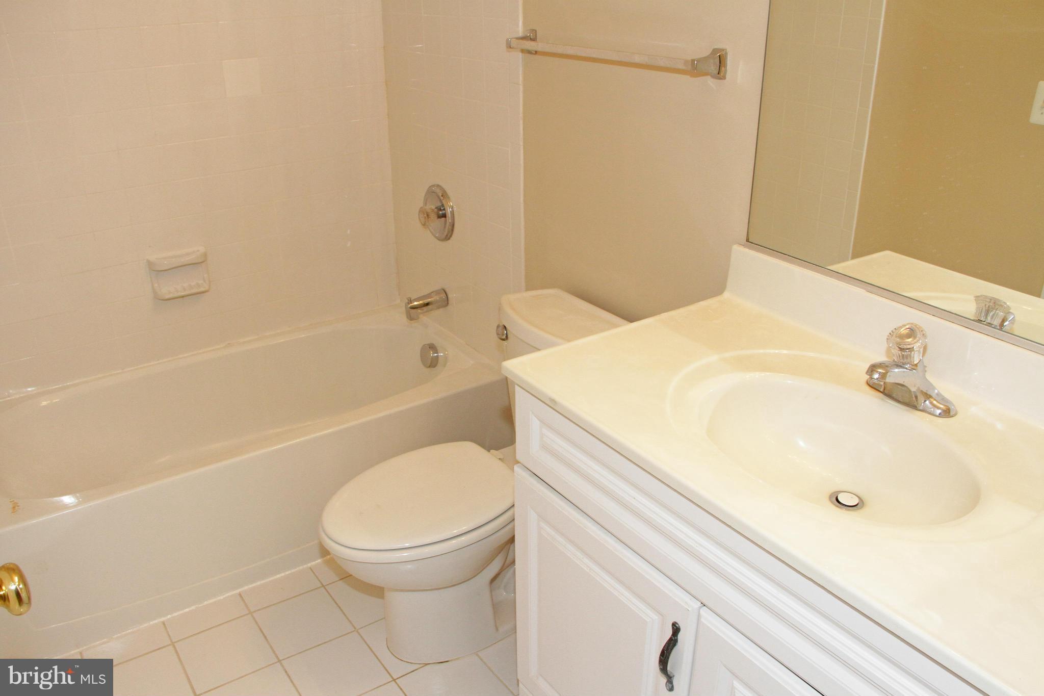 CLOISTERS OF FAIRFAX - Residential Lease