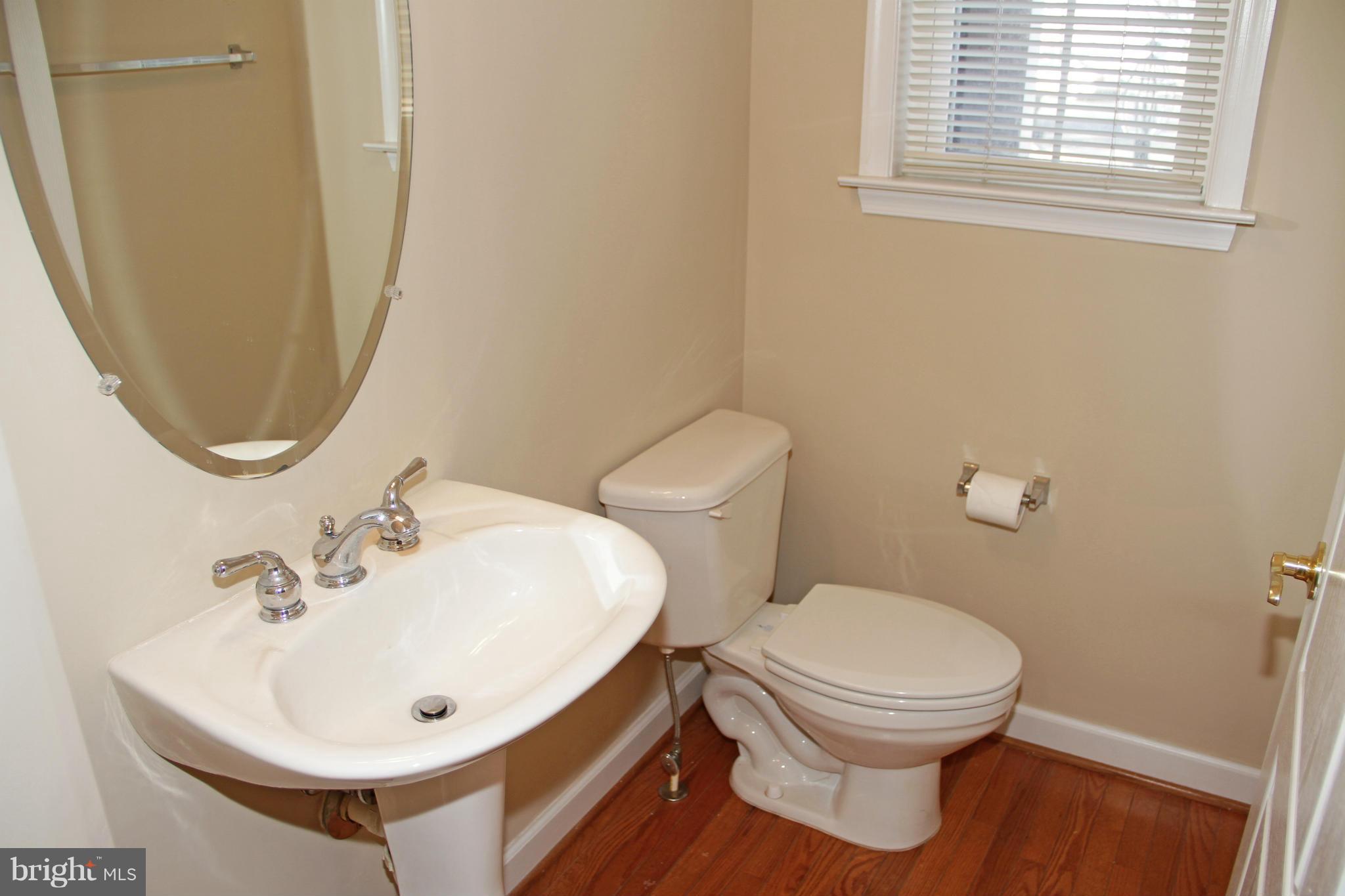 CLOISTERS OF FAIRFAX - Residential Lease