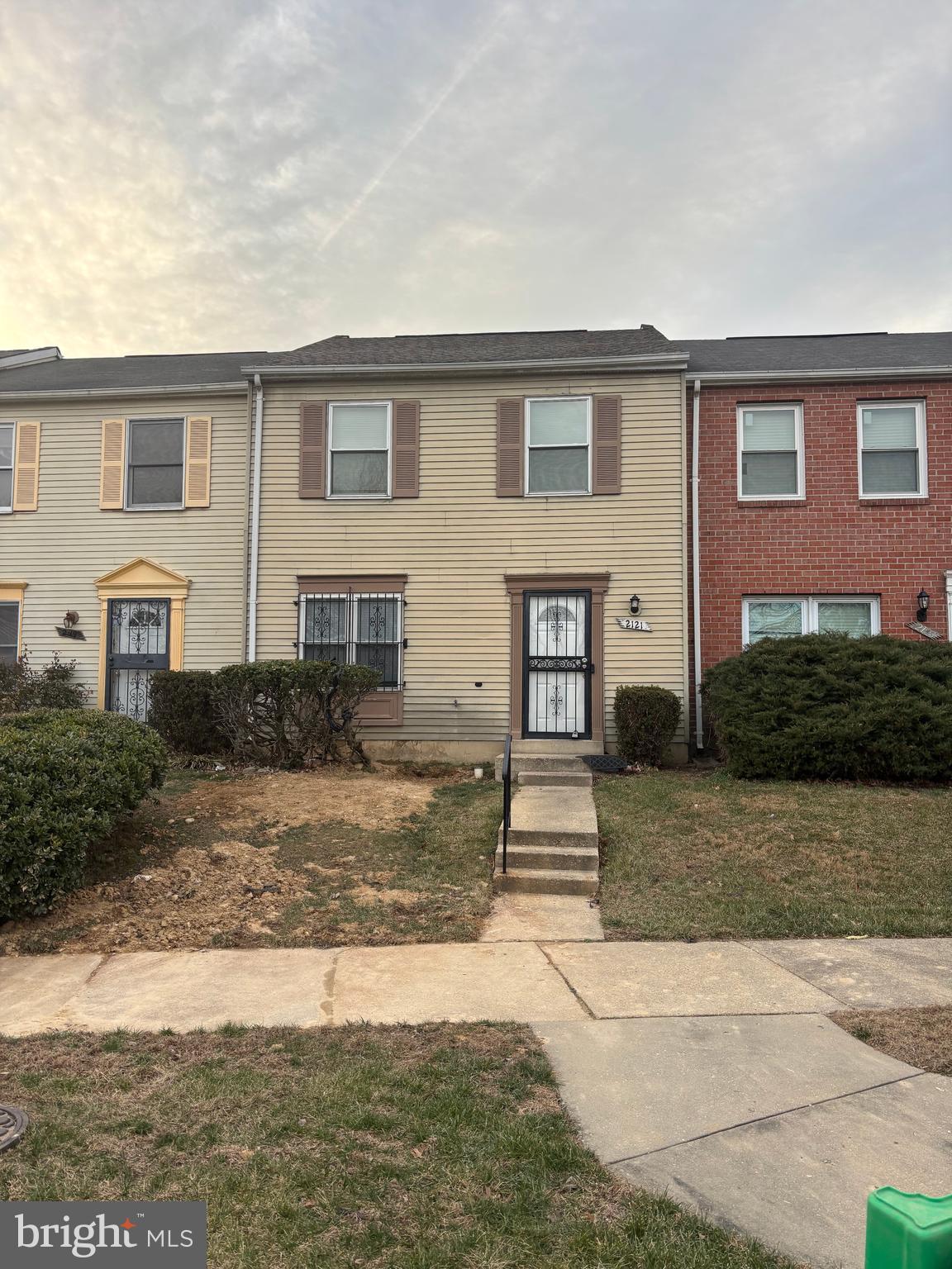 HILLCREST TOWNE - Residential
