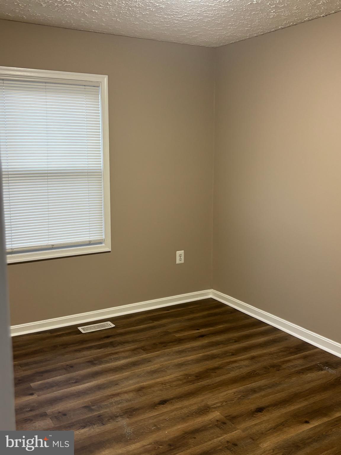 HILLCREST TOWNE - Residential