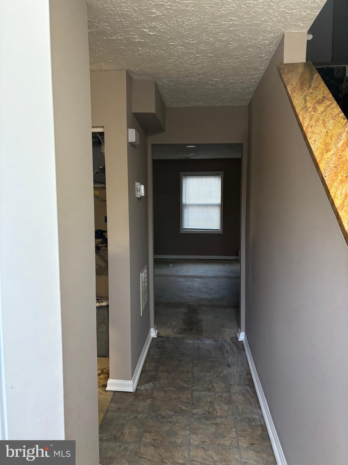 HILLCREST TOWNE - Residential