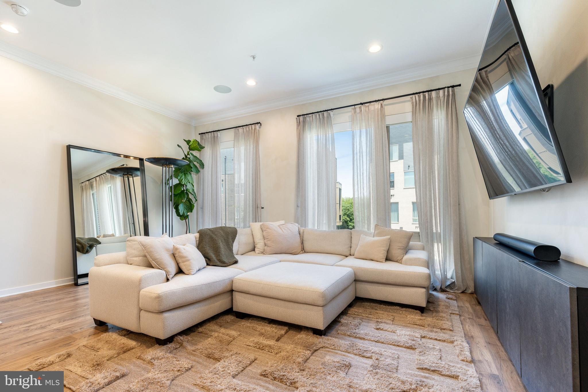 NORTHBANK - Residential