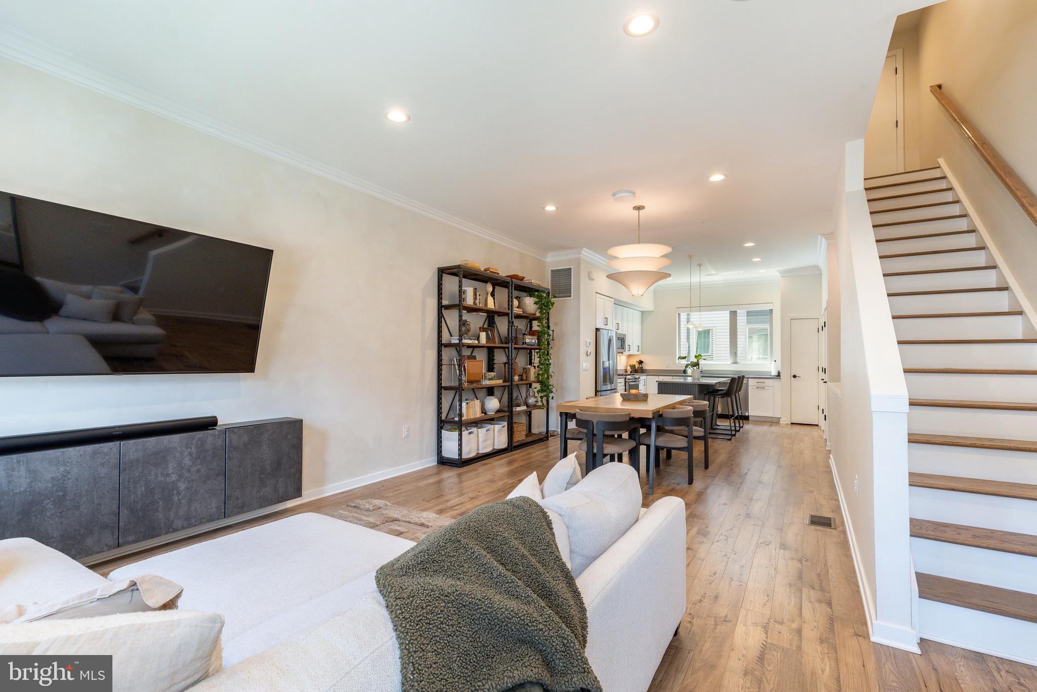 NORTHBANK - Residential
