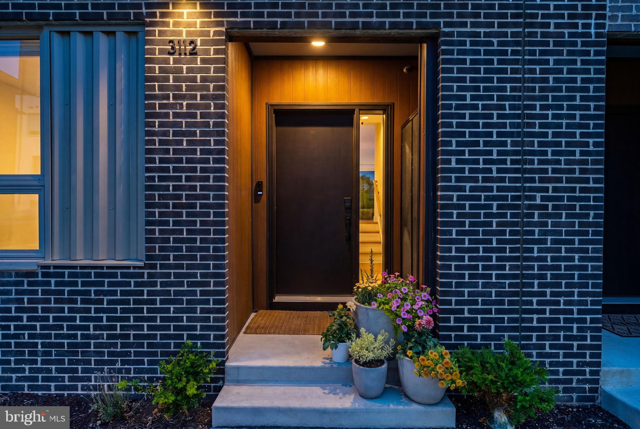 NORTHBANK - Residential