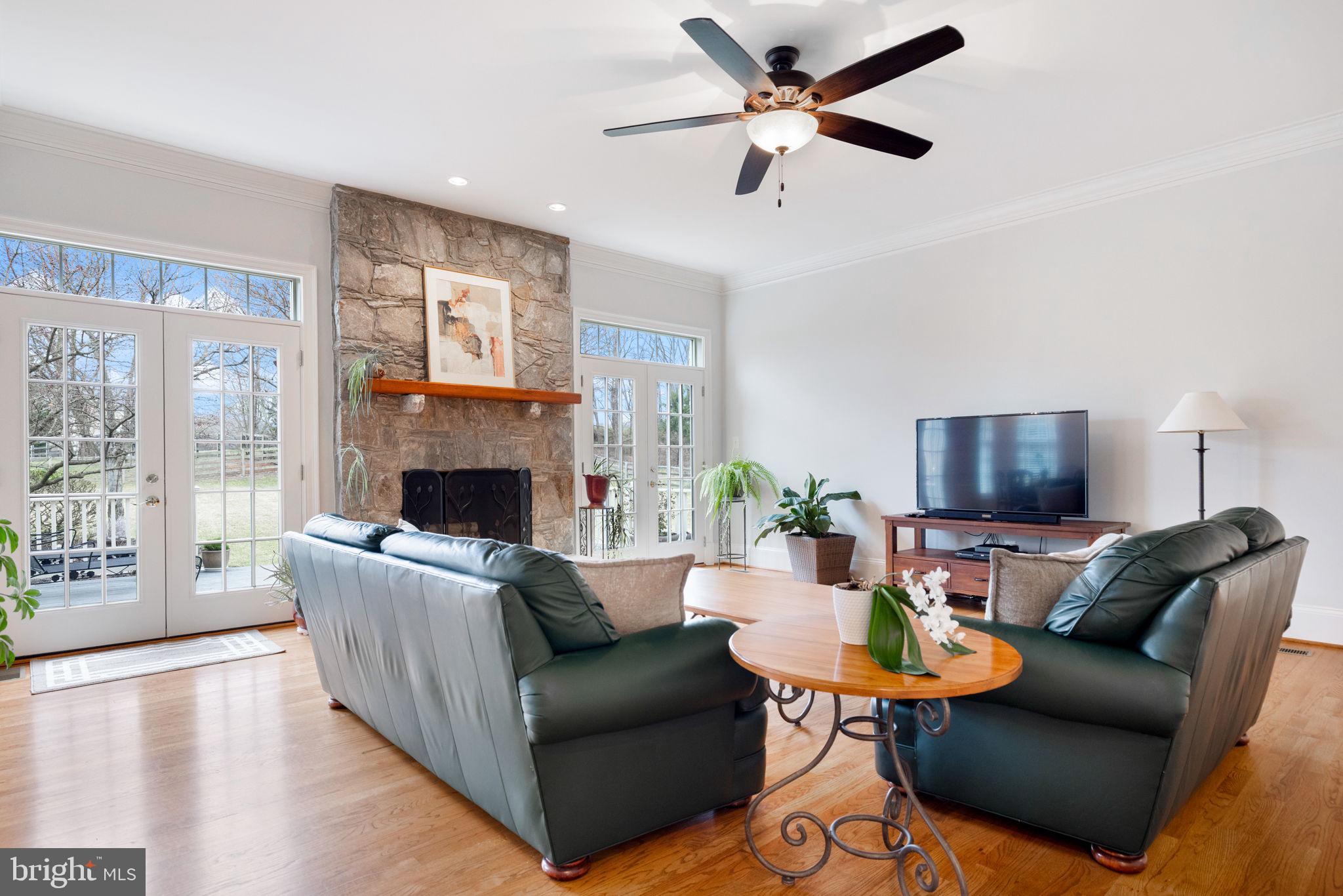 RASPBERRY FALLS - Residential