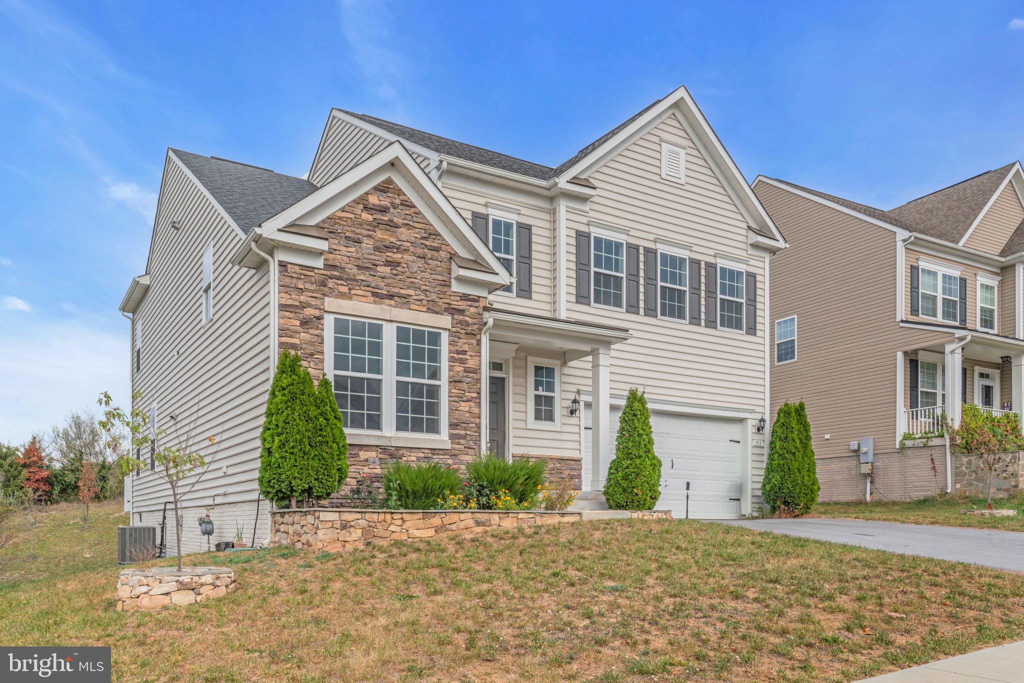 RED BUD RUN III - Residential