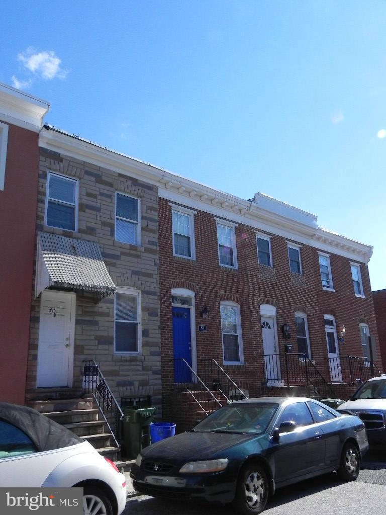 Lots of natural light fill this 2 bedroom, 2 full bath rowhouse with large rear patio in Washington Village. Home features newer carpeting and a master bedroom has a walk-in closet. Basement is partially finished with den, newer washer/dryer, and storage area. Landlord is not accepting vouchers.