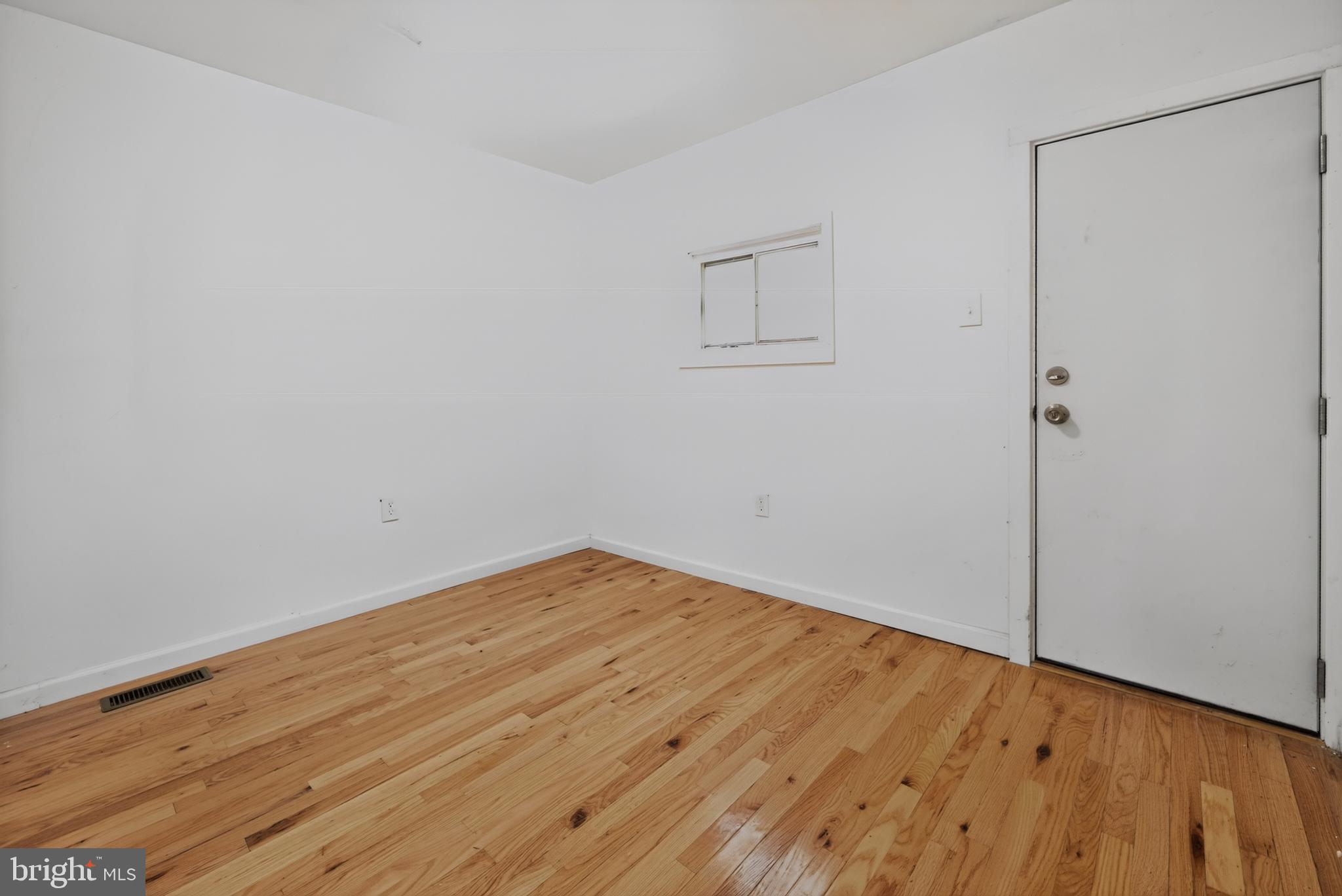 STRAWBERRY MANSION - Residential