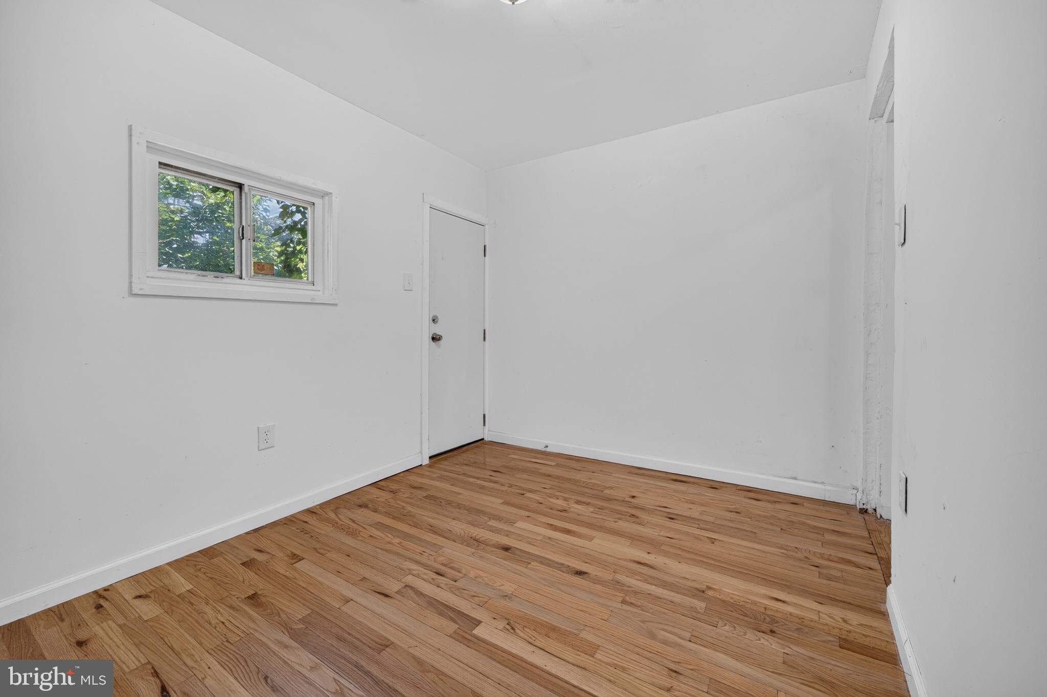 STRAWBERRY MANSION - Residential