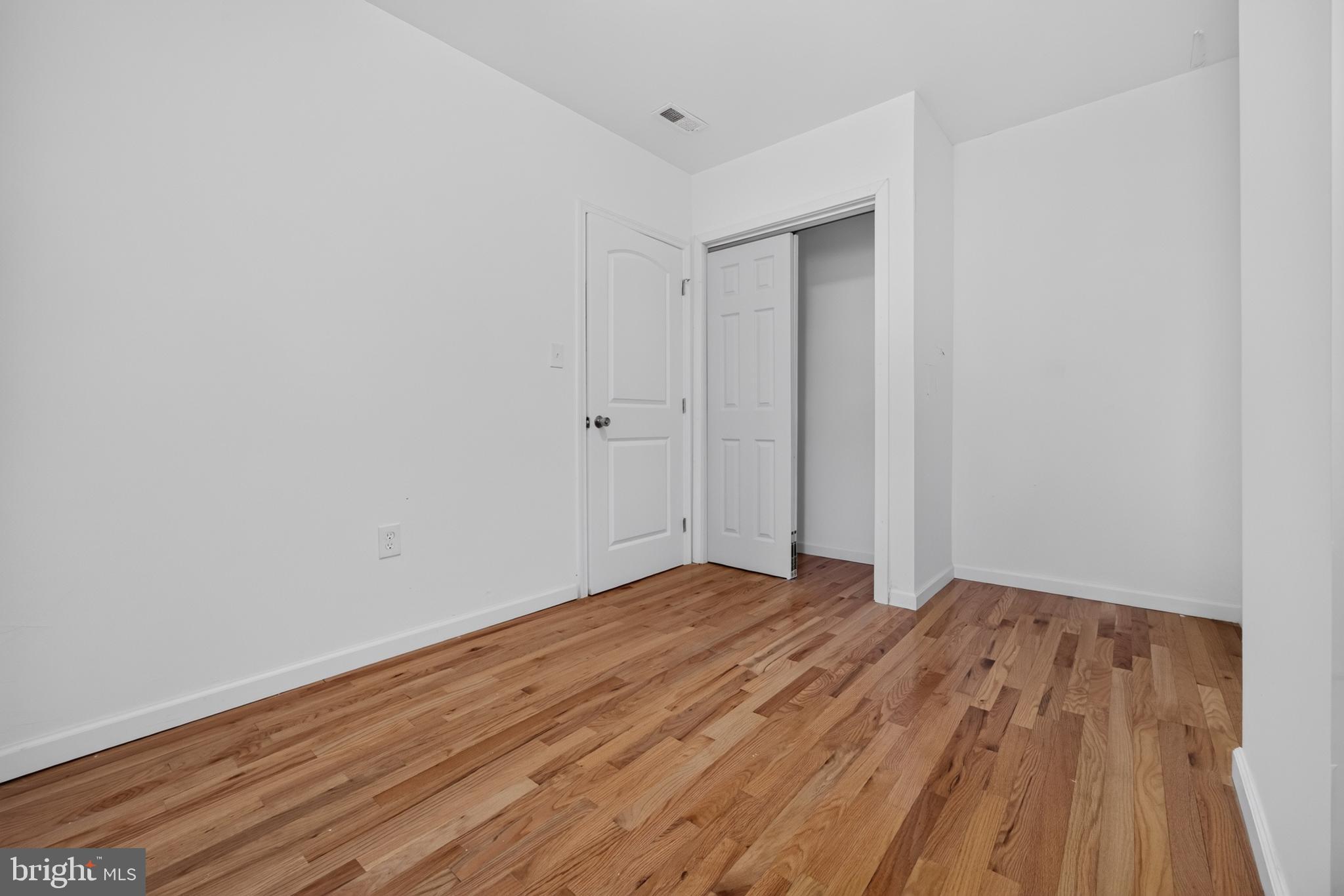 STRAWBERRY MANSION - Residential
