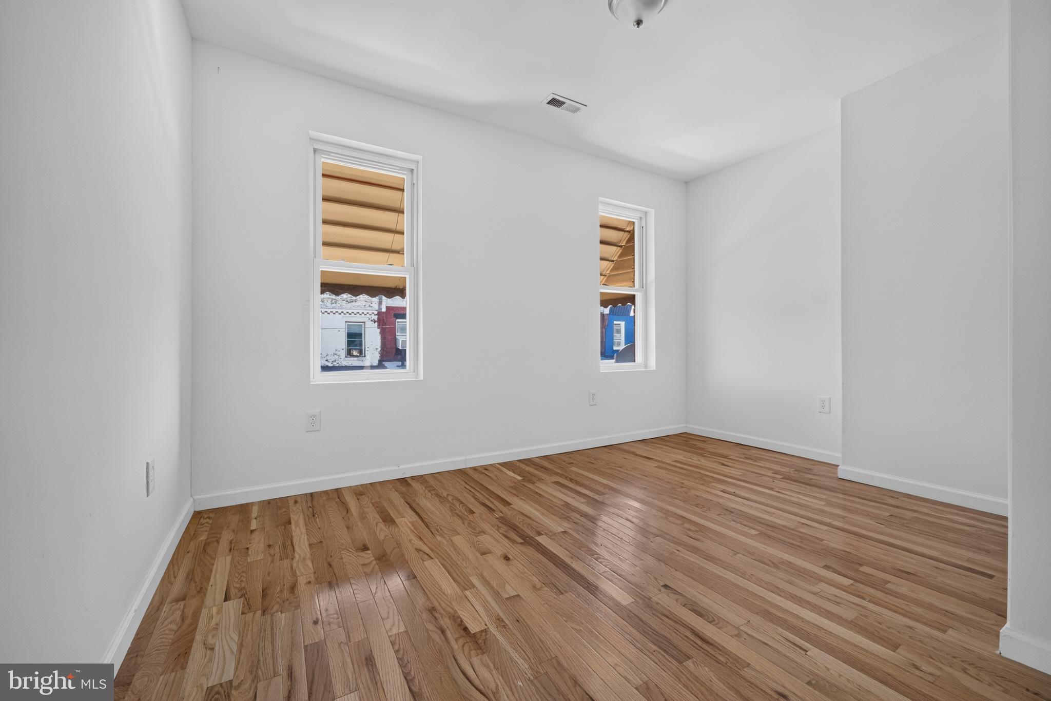 STRAWBERRY MANSION - Residential