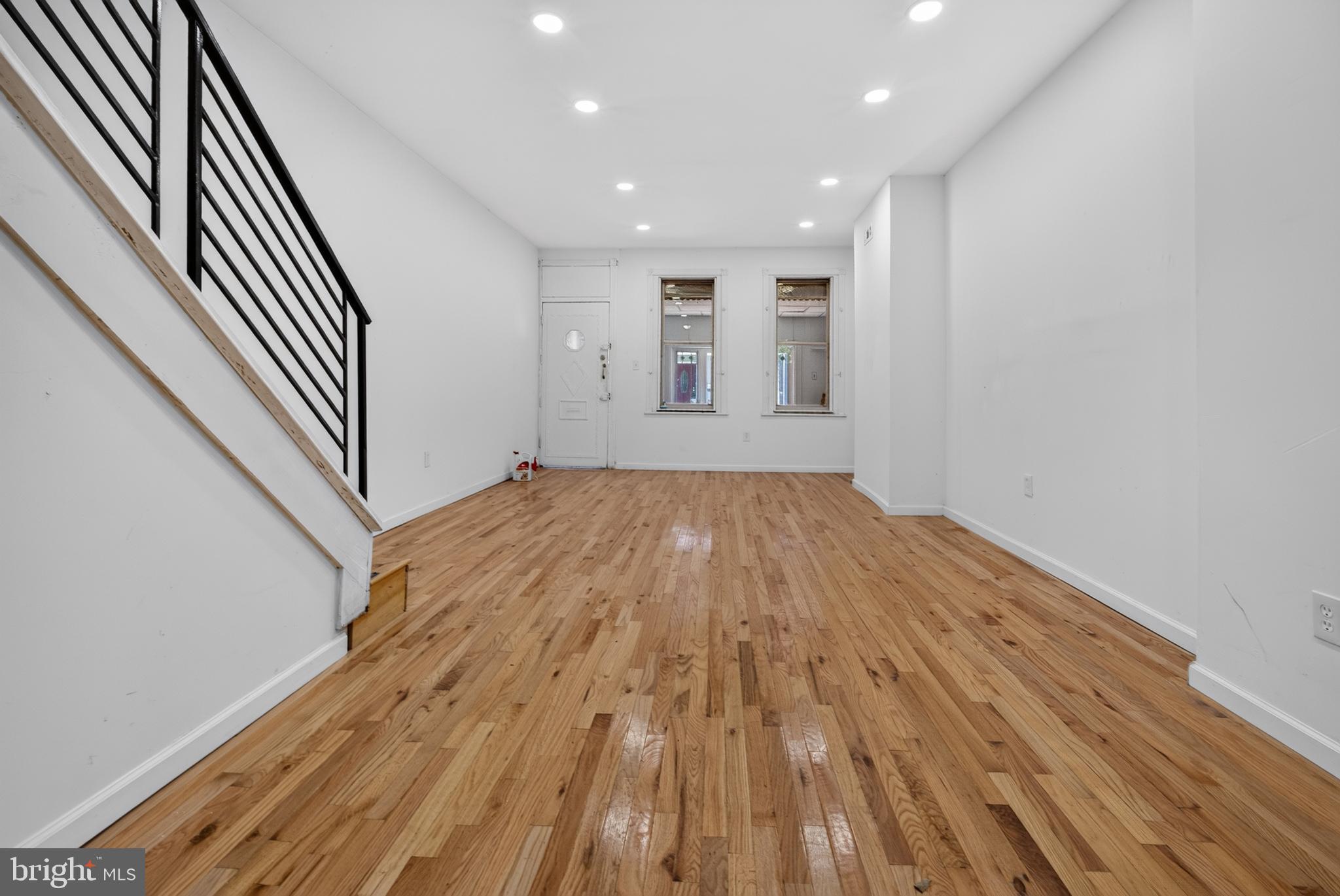 STRAWBERRY MANSION - Residential
