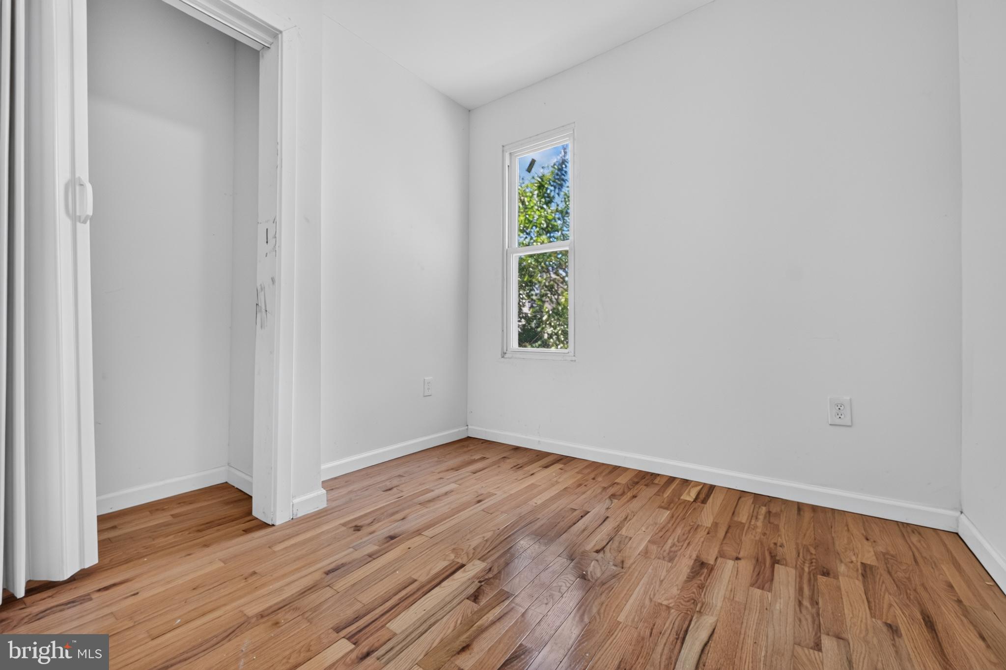 STRAWBERRY MANSION - Residential