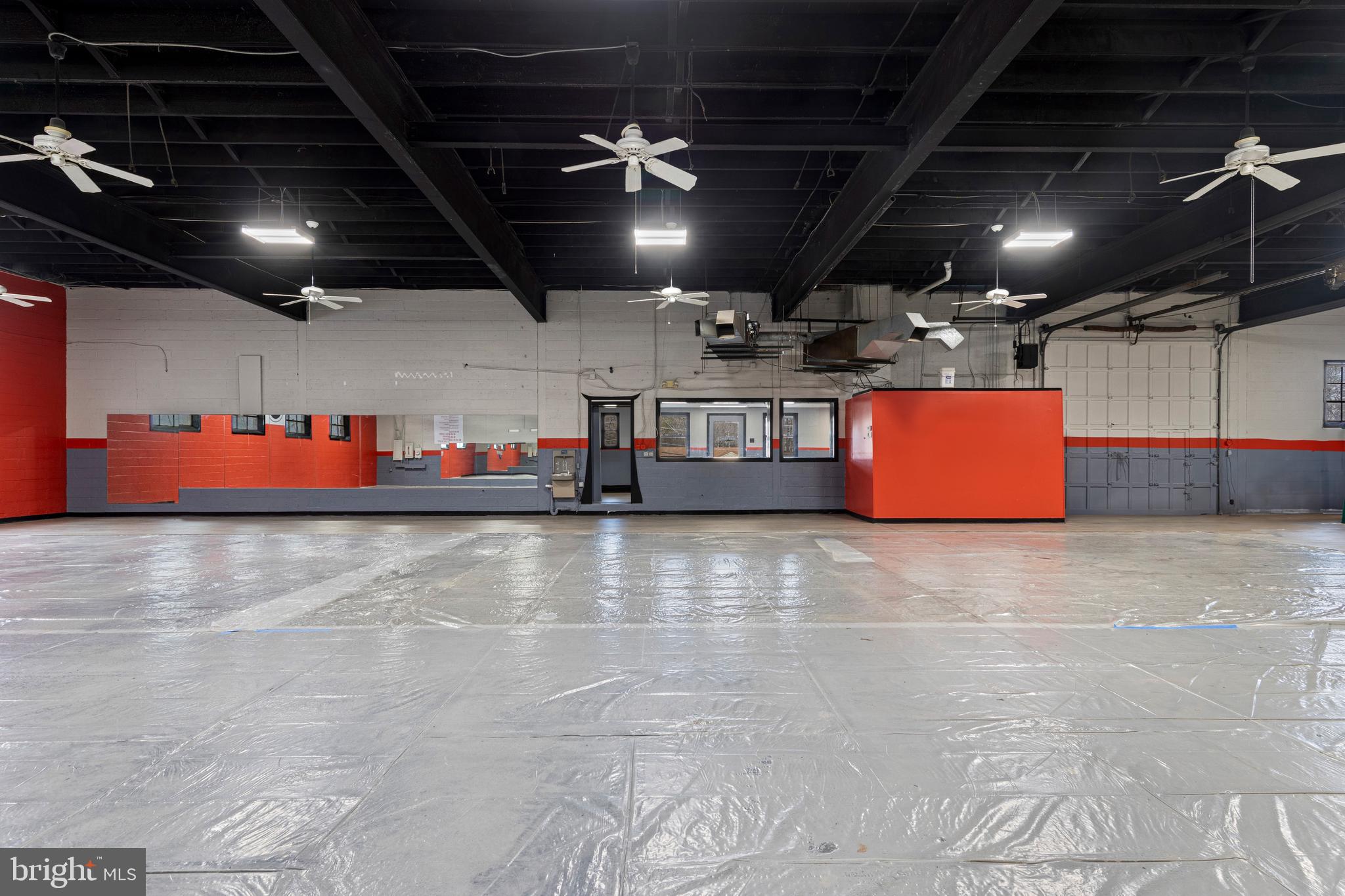 SAINT ALBANS - Commercial Sale