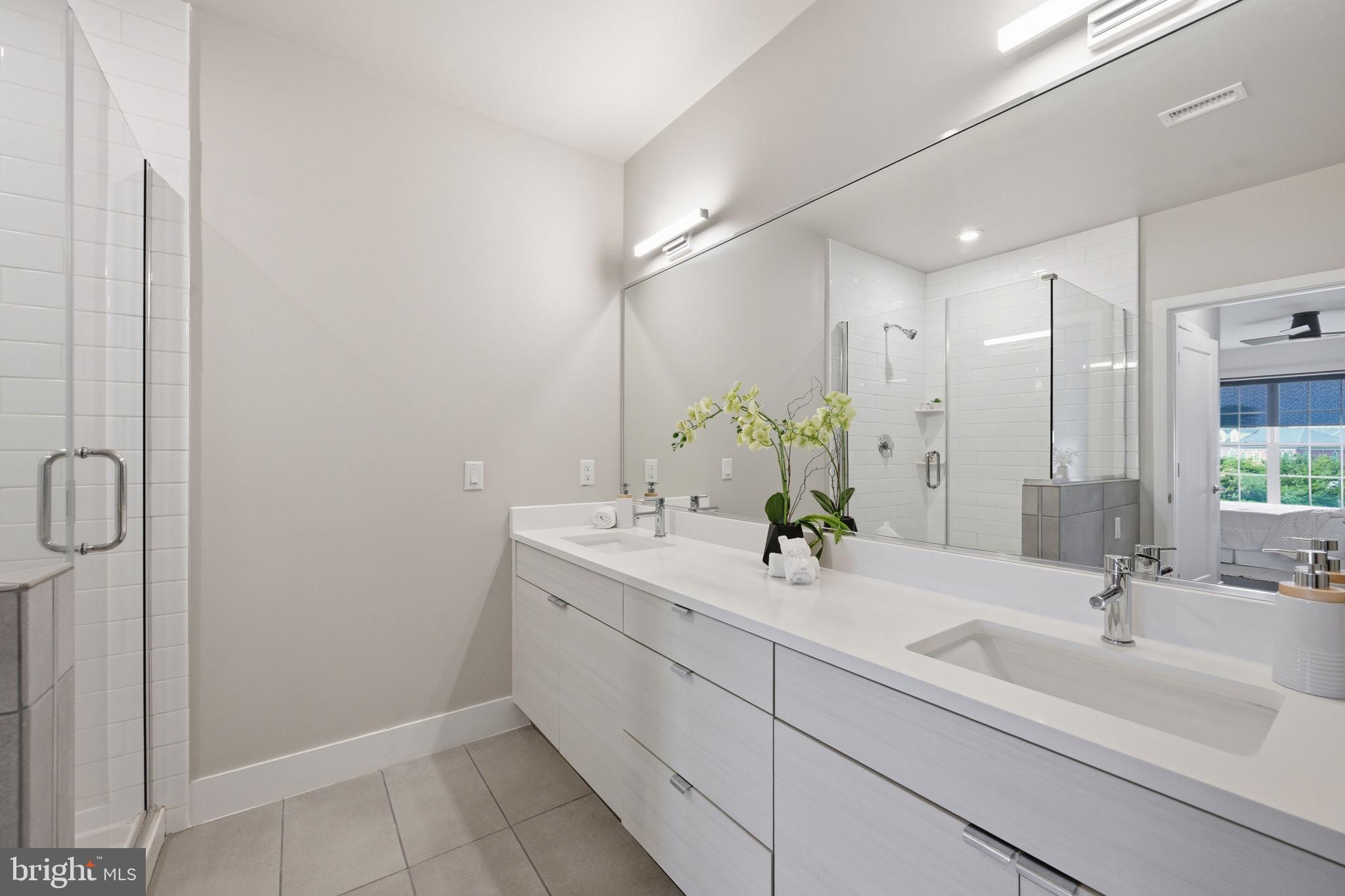 CROWN FARM - Residential